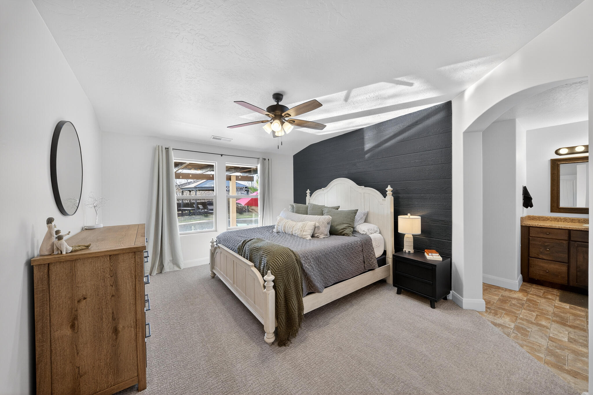 SUN VALLEY ESTATES - Residential