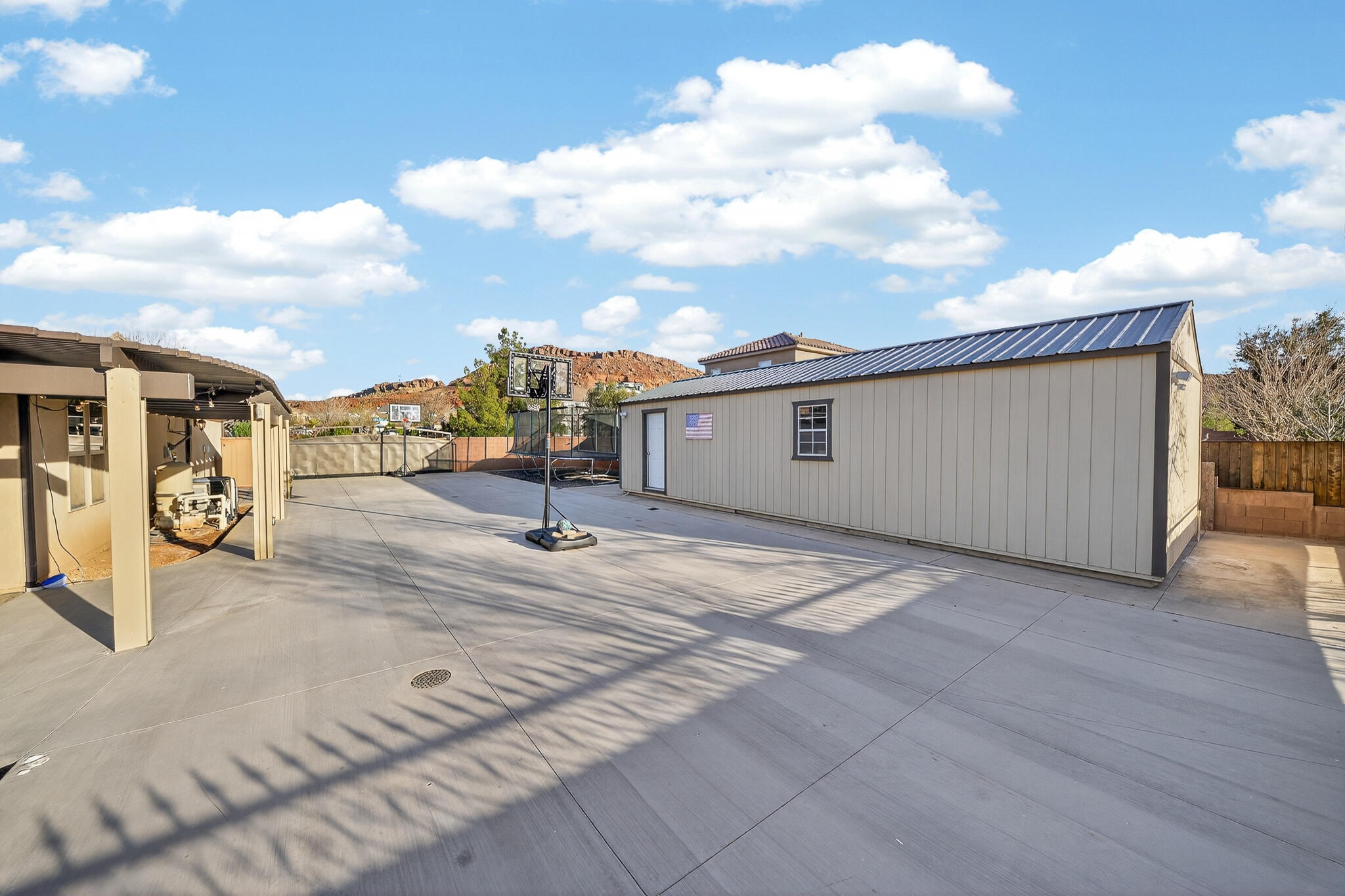 SUN VALLEY ESTATES - Residential