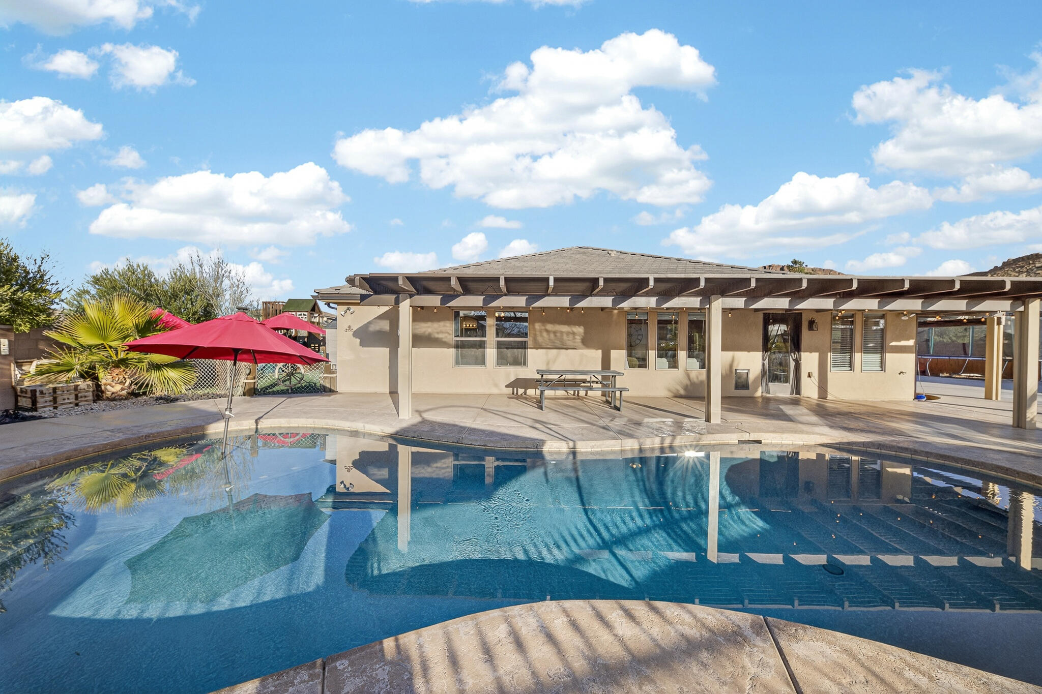 SUN VALLEY ESTATES - Residential