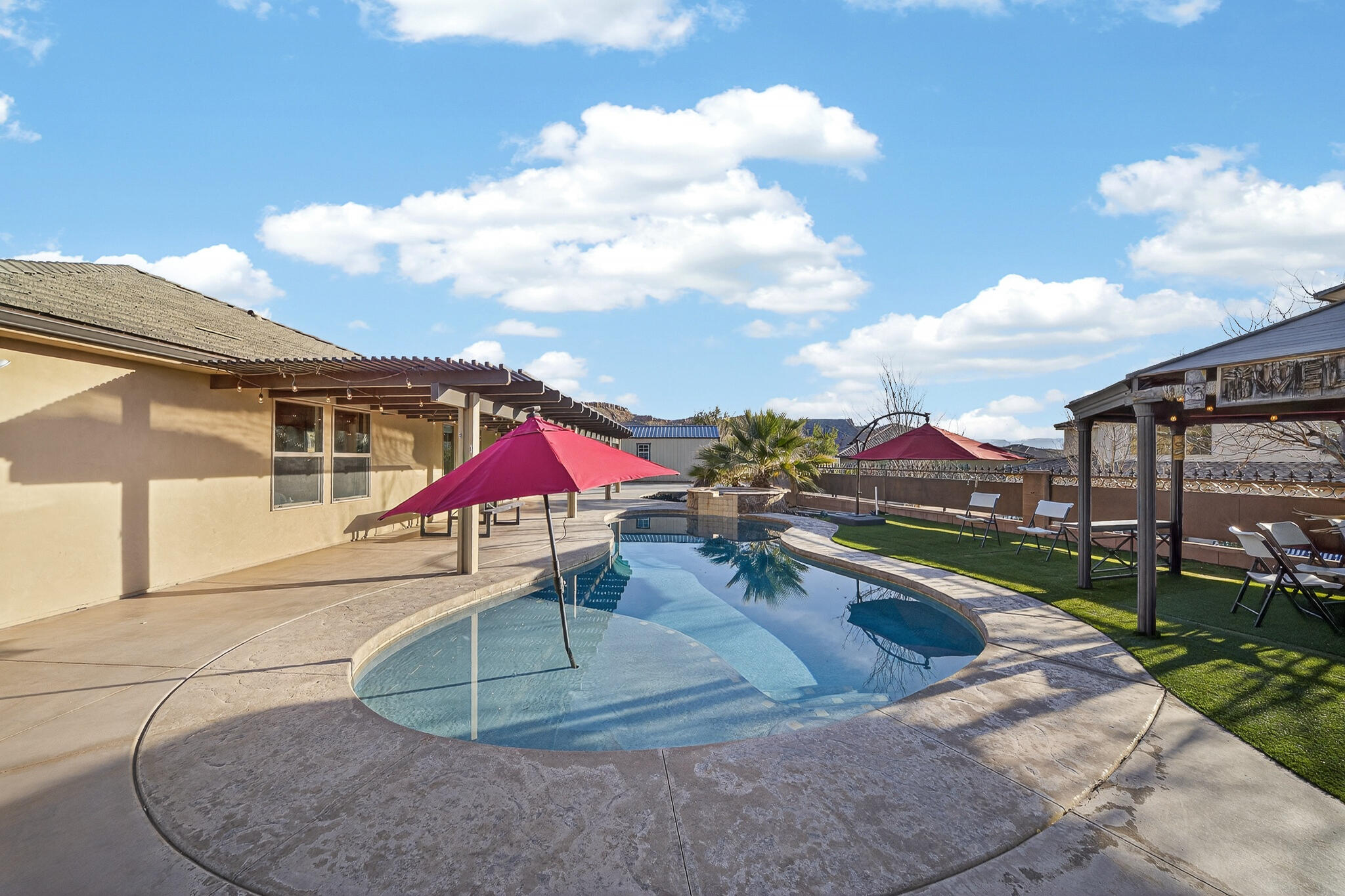 SUN VALLEY ESTATES - Residential