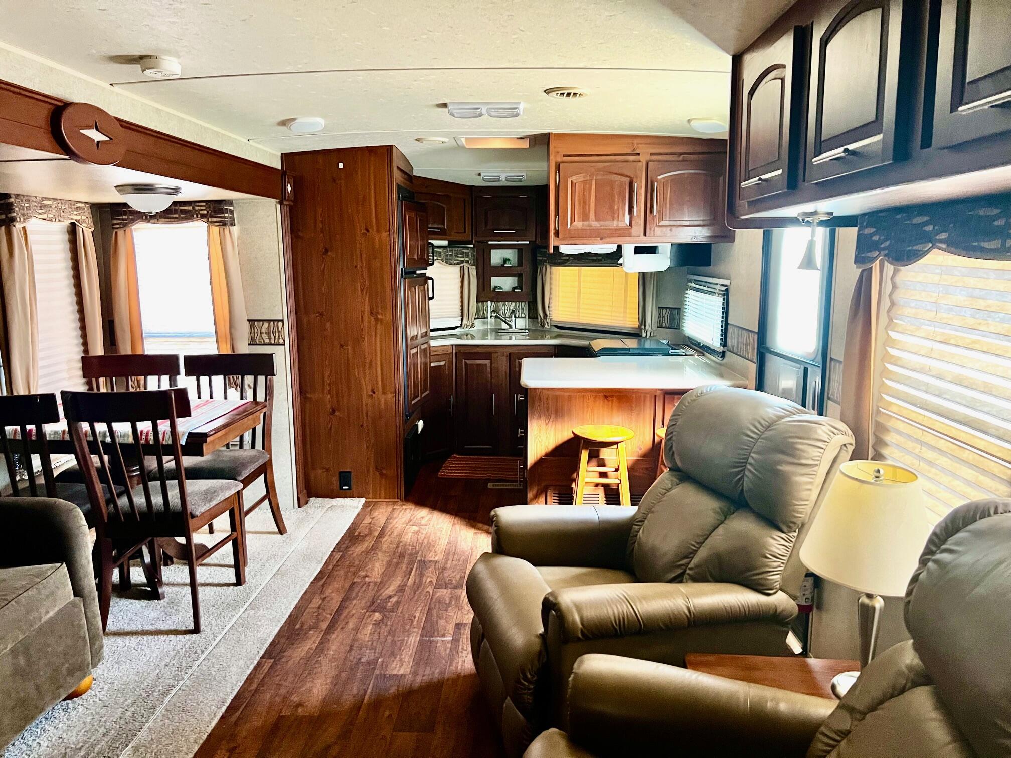 DIXIE DOWNS RV RESORT - Land