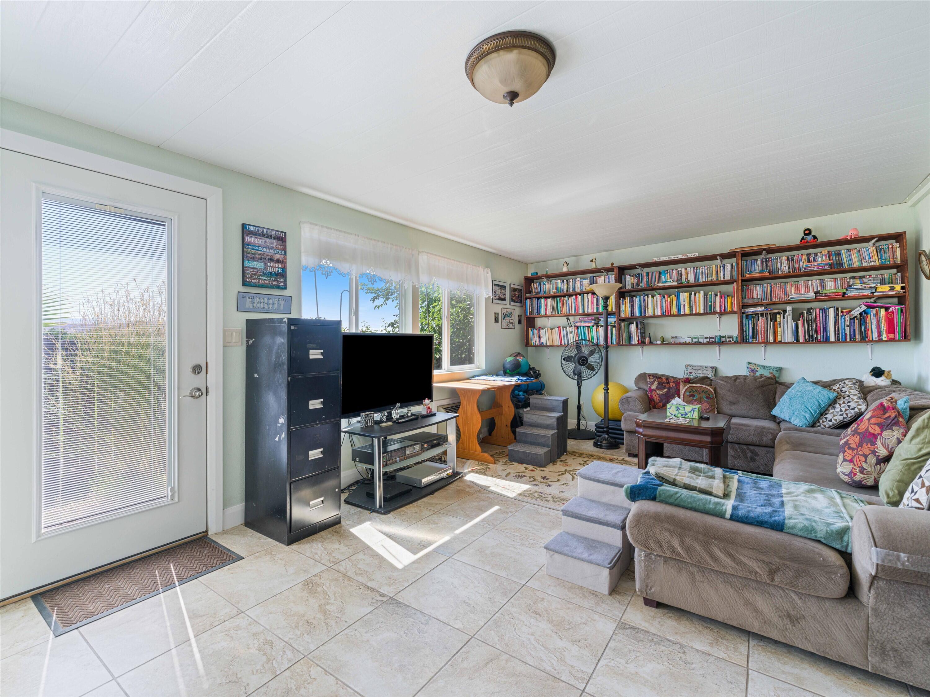 CIMARRONT RED CLIFFS - Residential