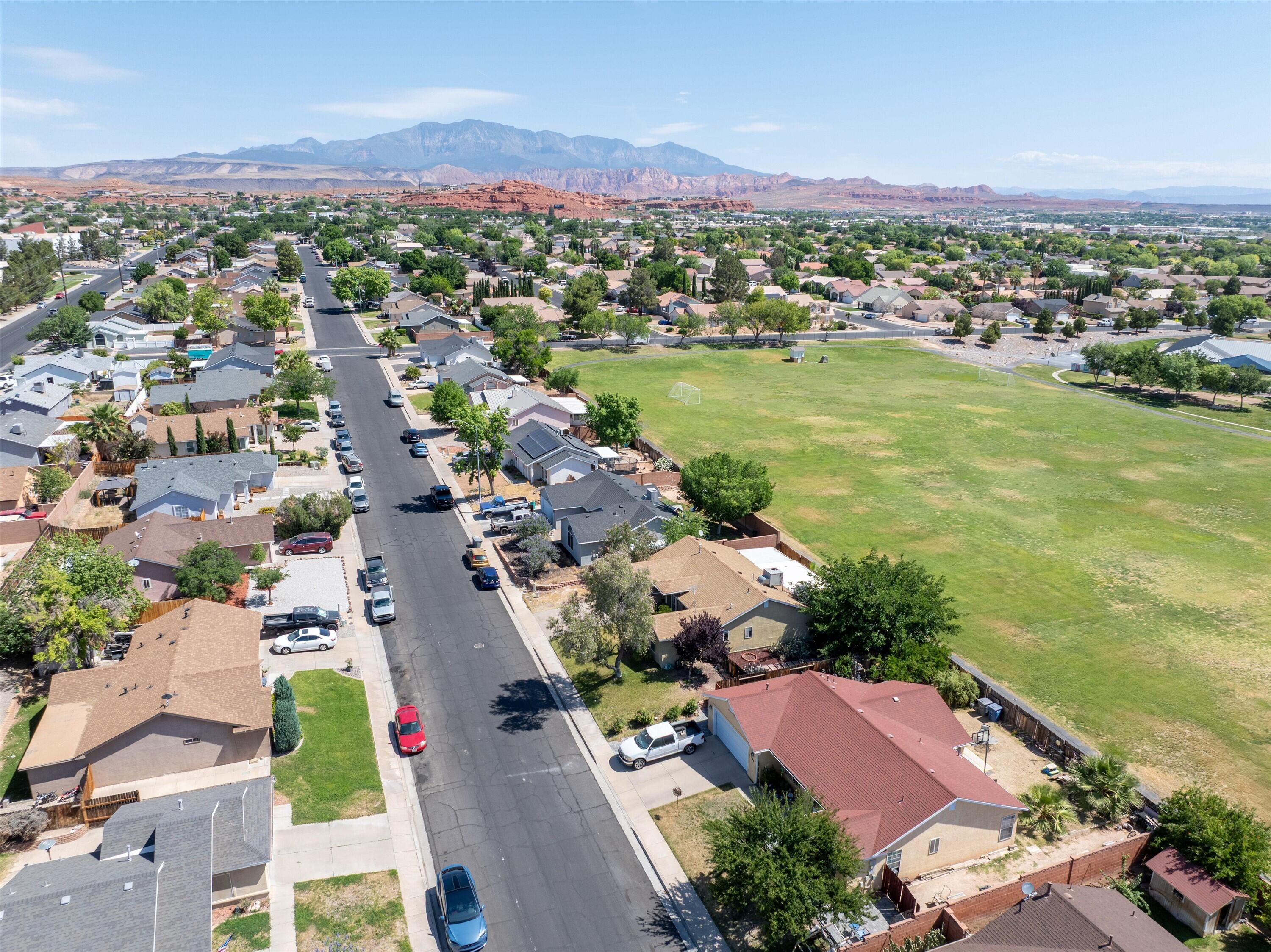 CIMARRONT RED CLIFFS - Residential
