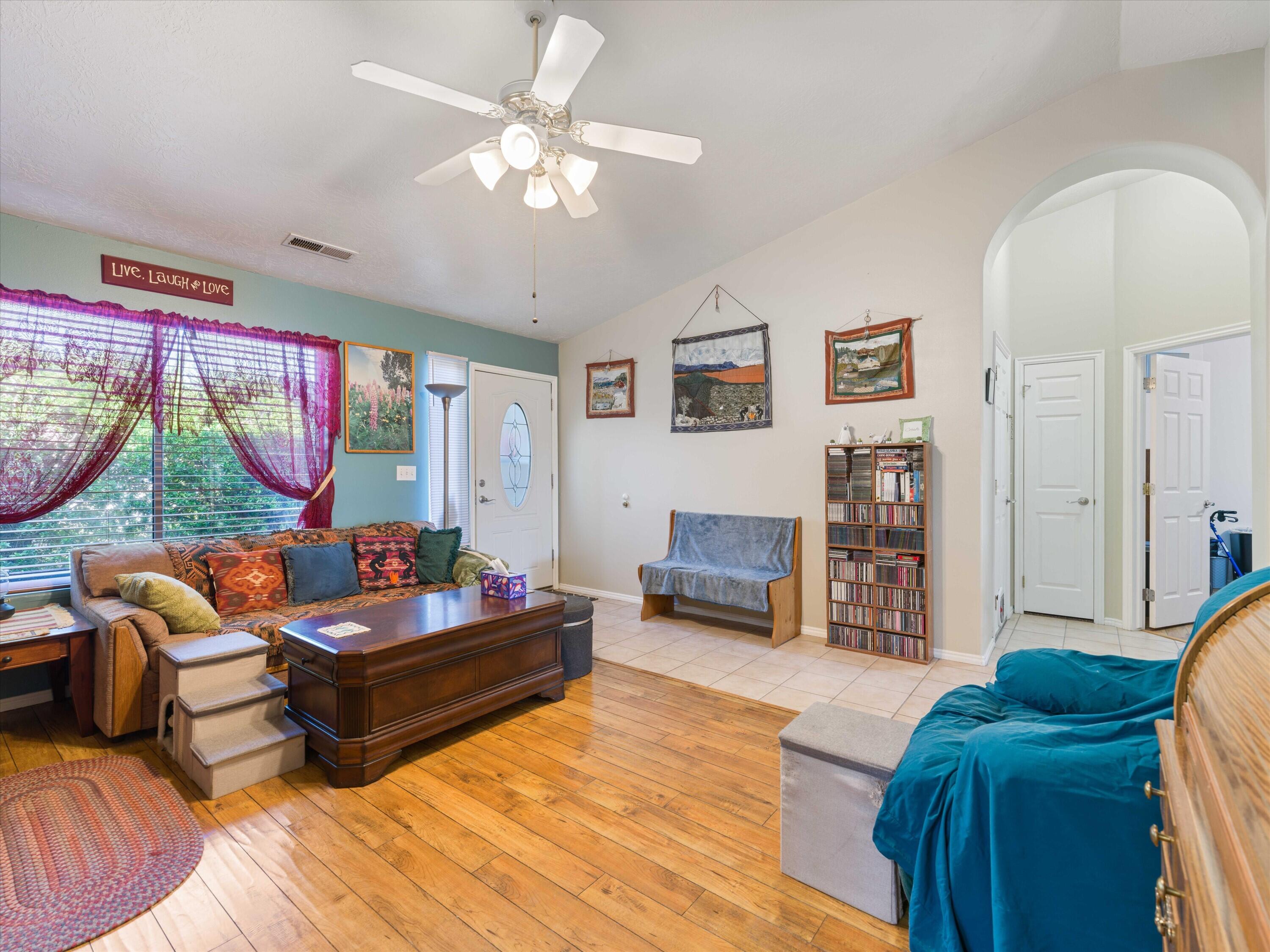 CIMARRONT RED CLIFFS - Residential