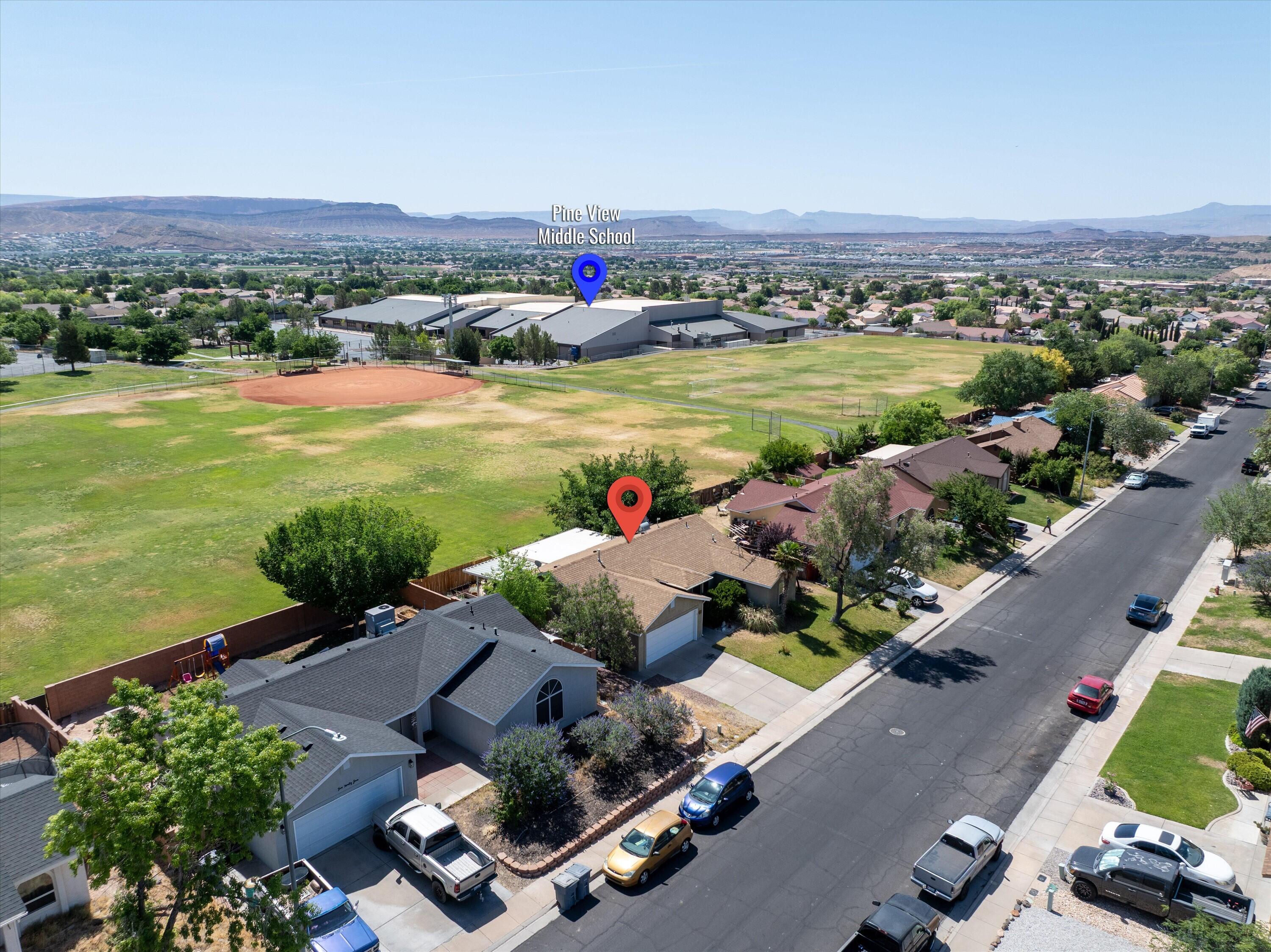 CIMARRONT RED CLIFFS - Residential