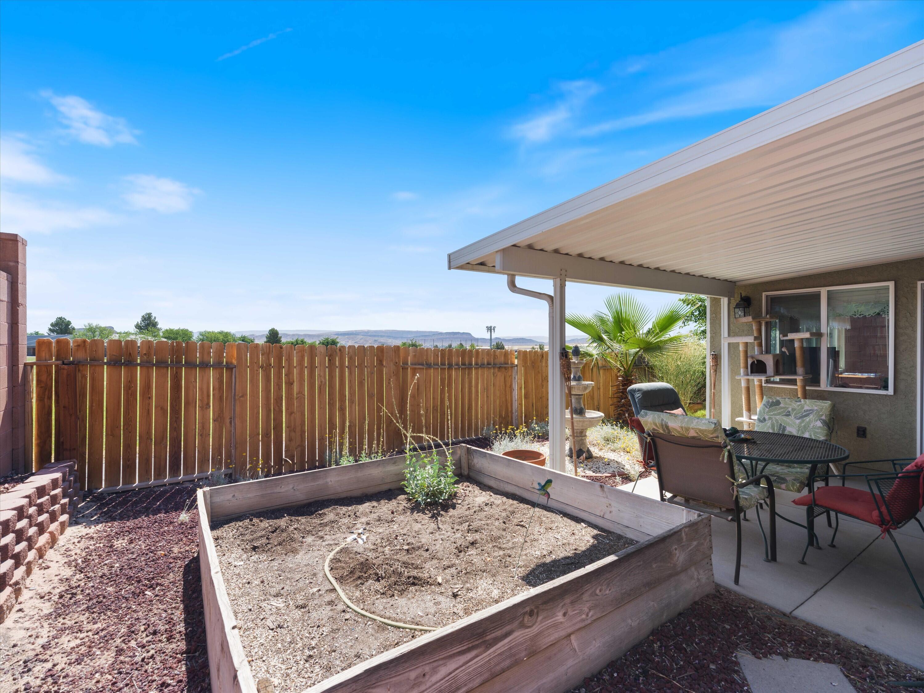 CIMARRONT RED CLIFFS - Residential
