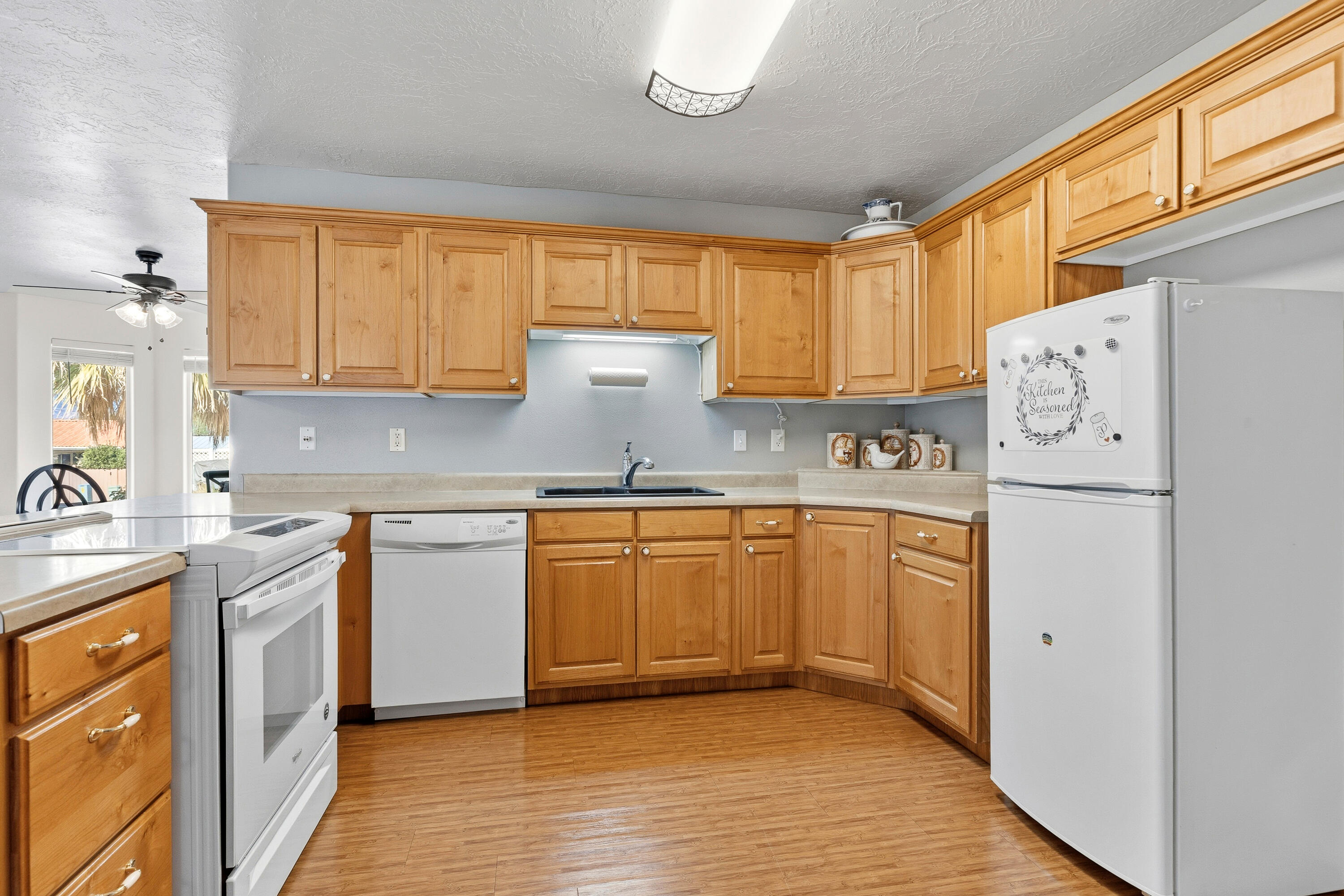 HILLSIDE TERRACE - Residential