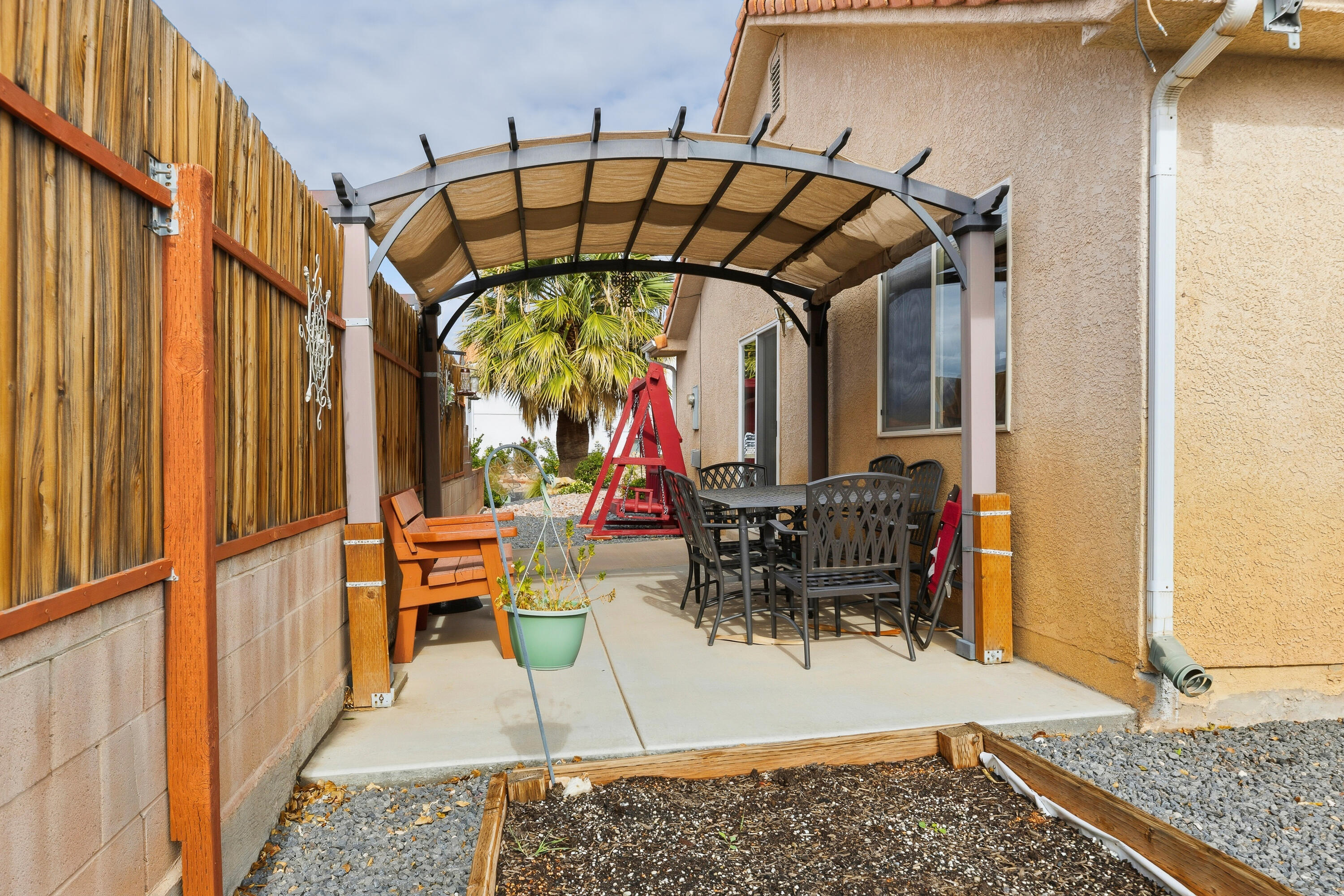 HILLSIDE TERRACE - Residential