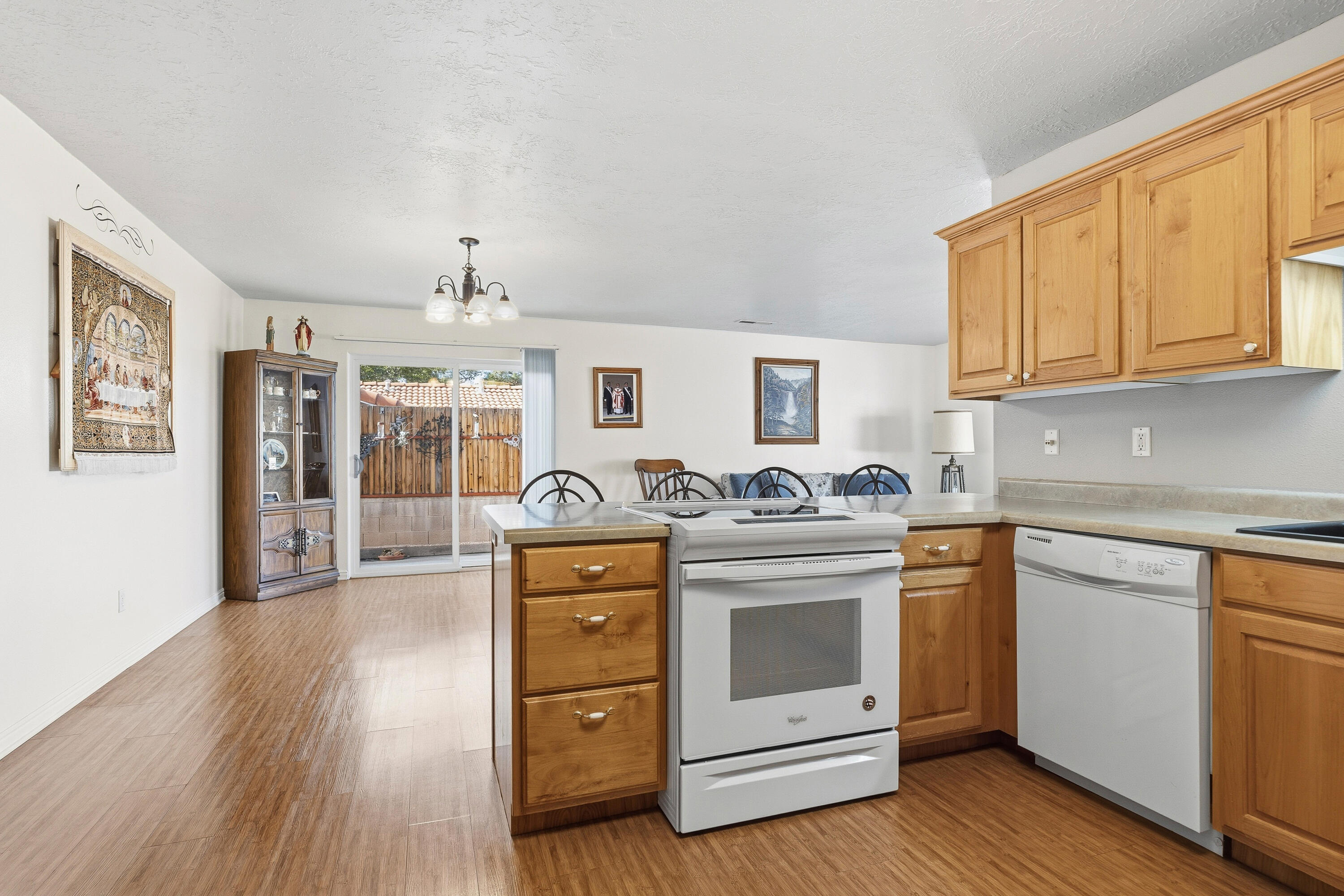 HILLSIDE TERRACE - Residential