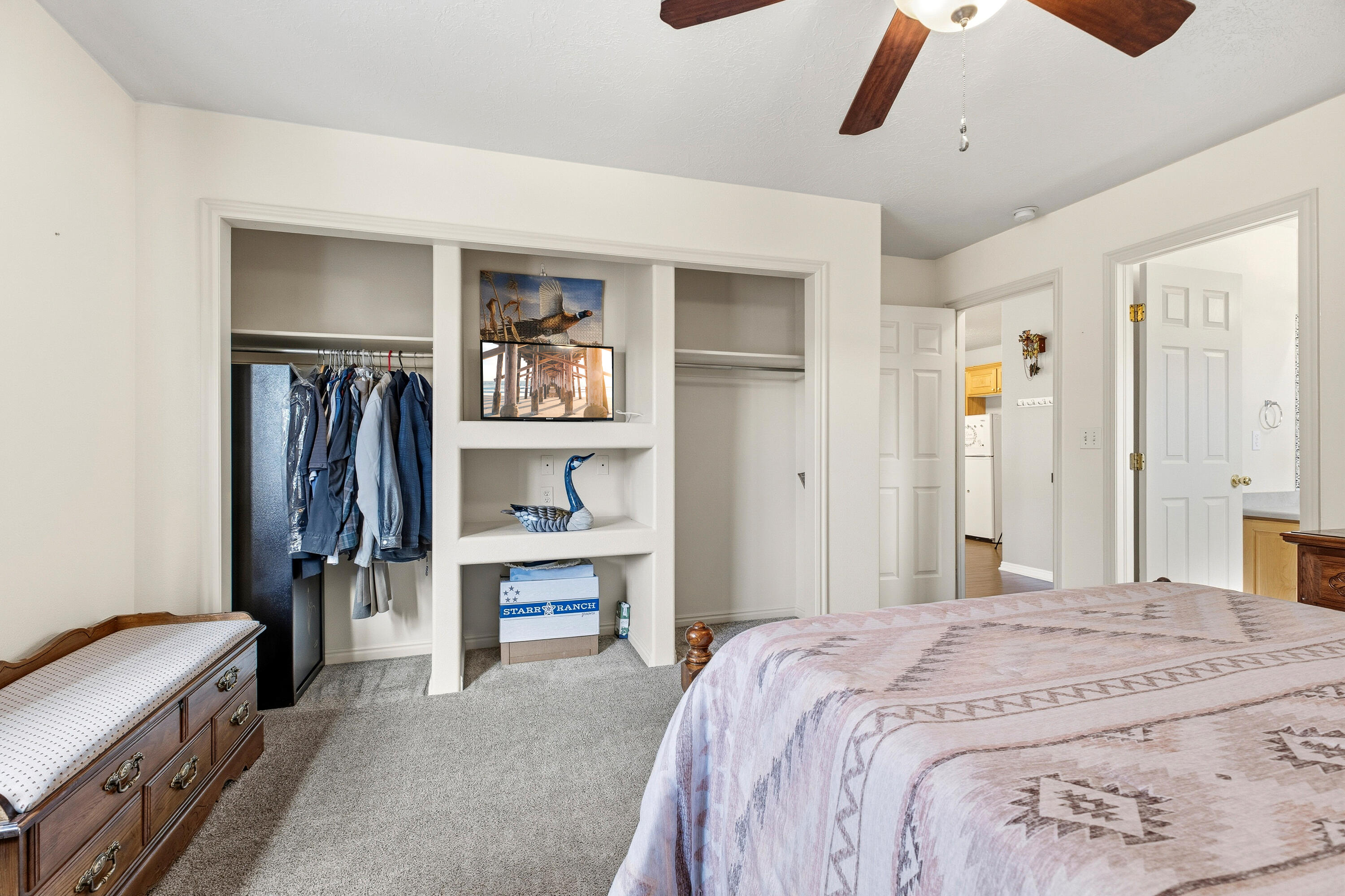 HILLSIDE TERRACE - Residential