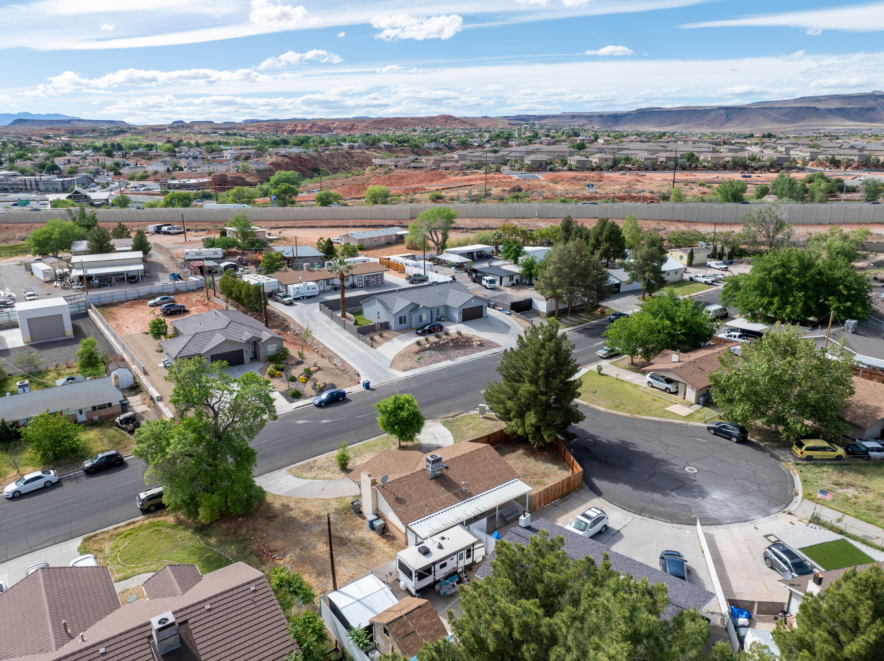 SEVEN SUNS - Residential