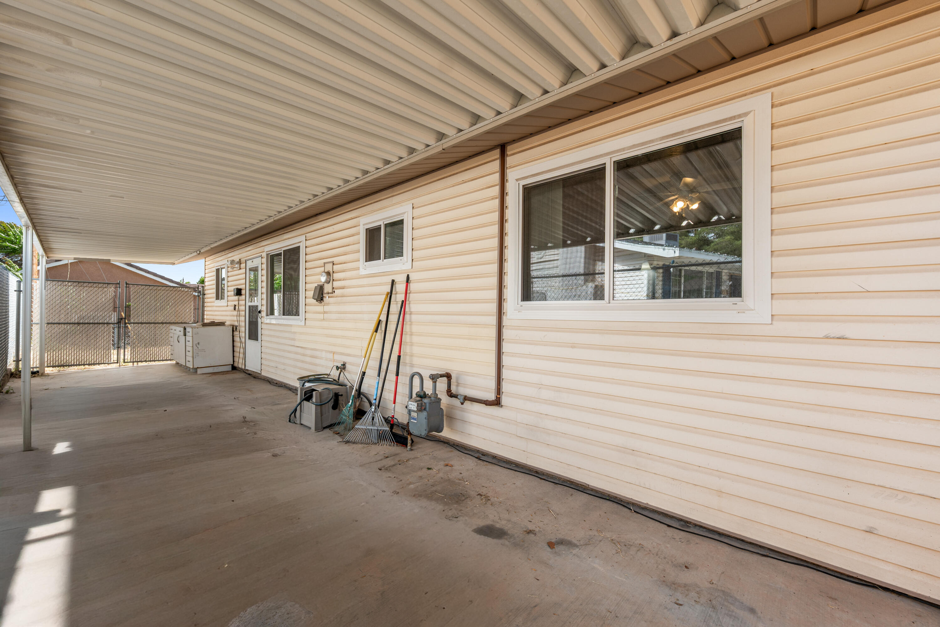 SEVEN SUNS - Residential