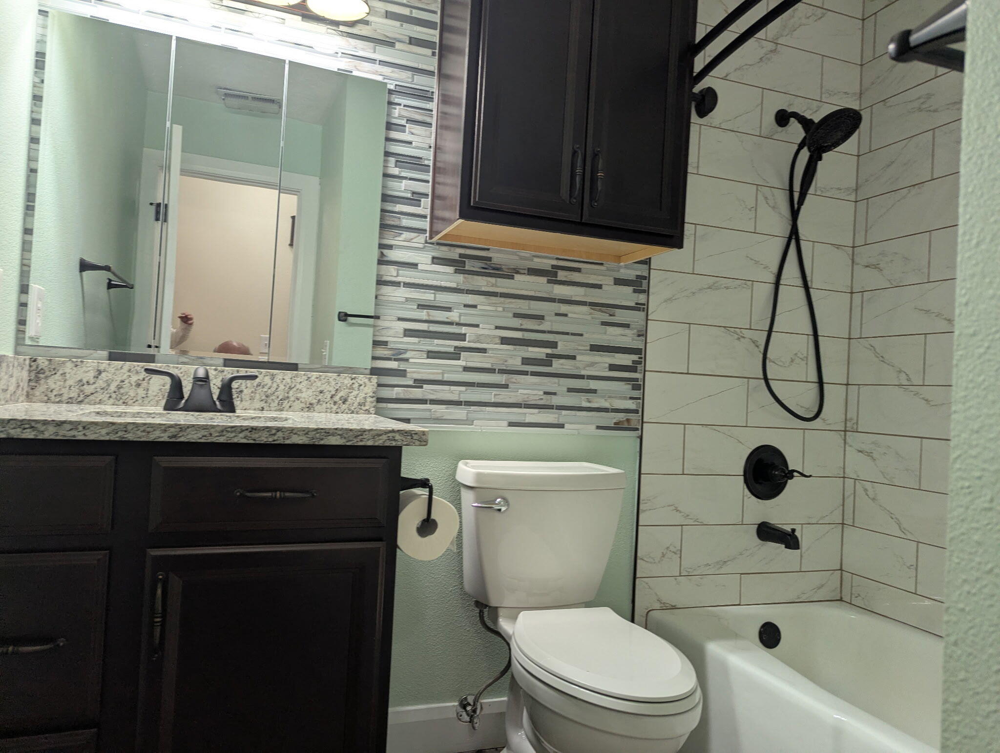 BLUFF SHADOWS - Residential