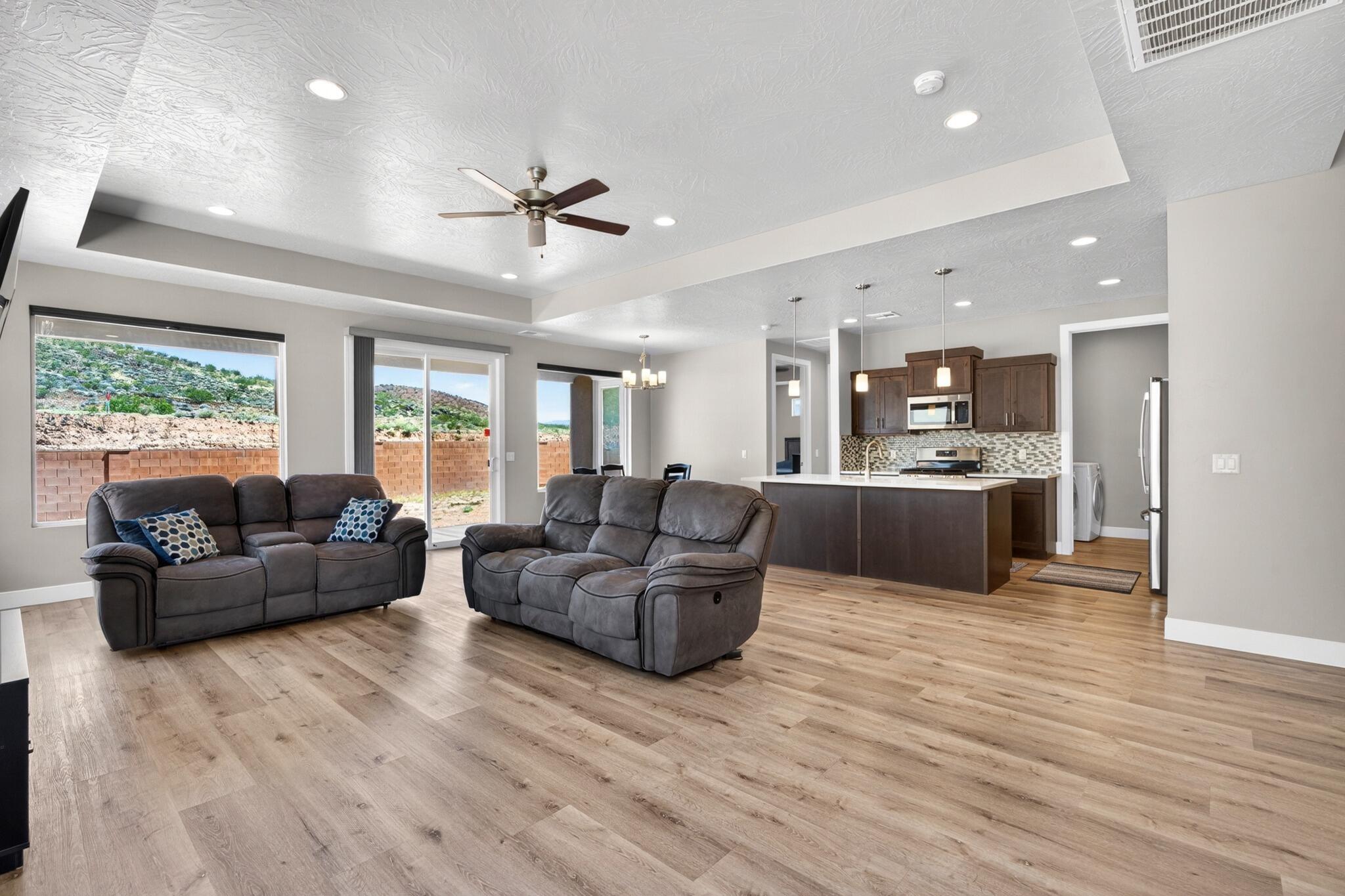 PAINTED SANDS - Residential
