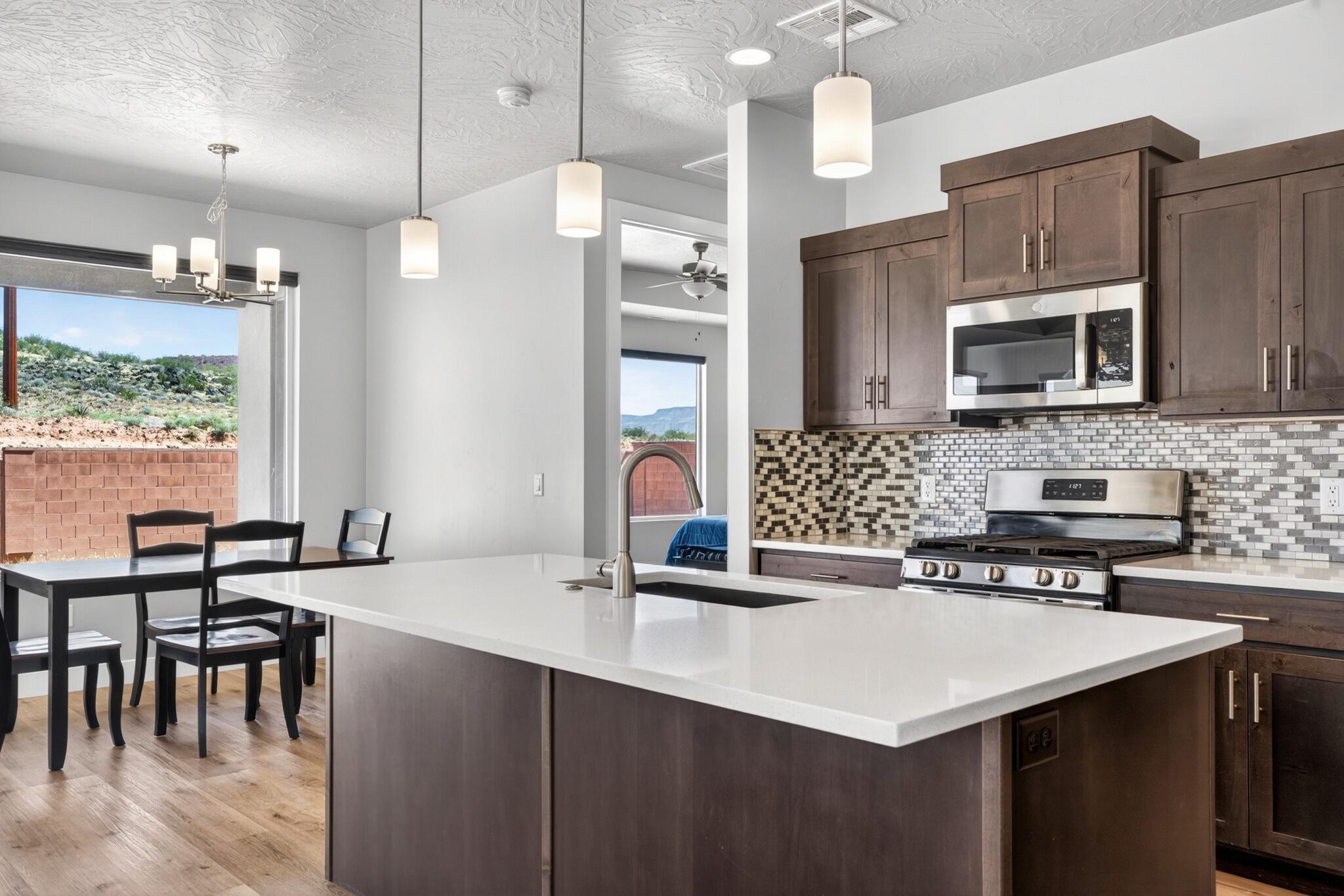 PAINTED SANDS - Residential