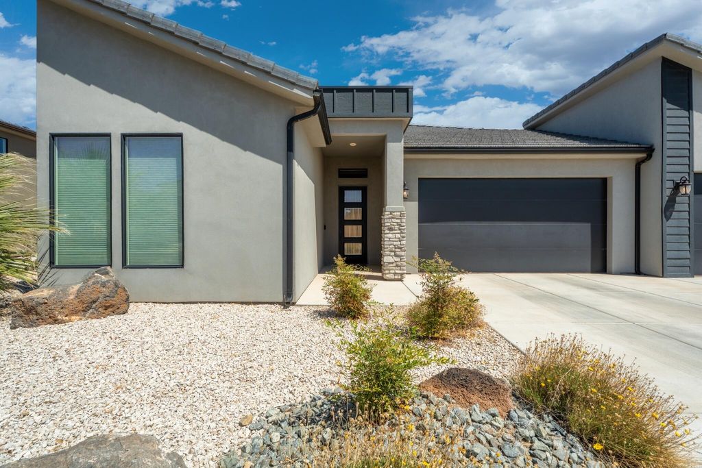 Photo of 1478 W 540 N, Hurricane, UT 84737 (MLS # 26-272393)