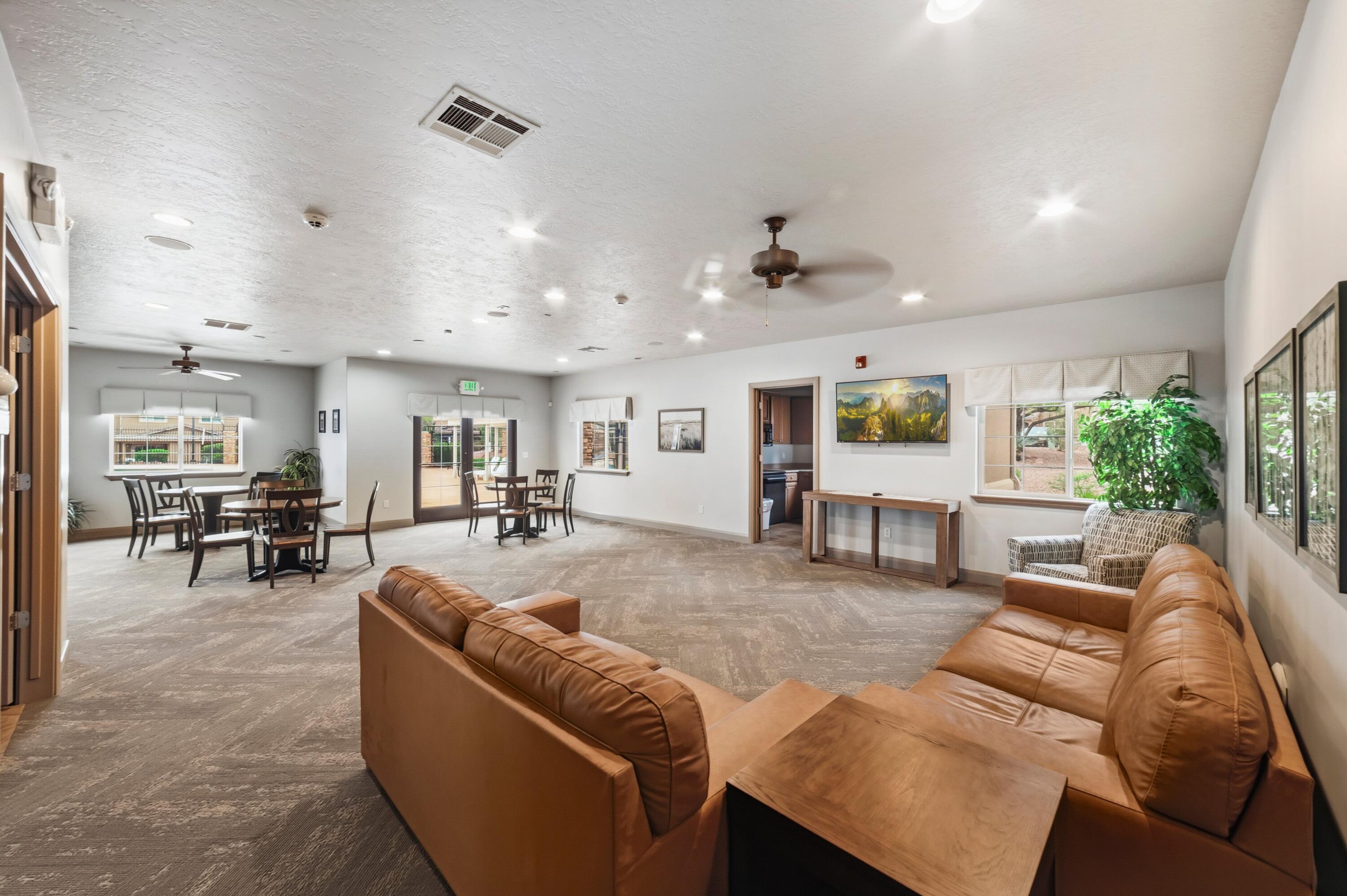 HIDDEN VALLEY TOWN HOMES - Residential