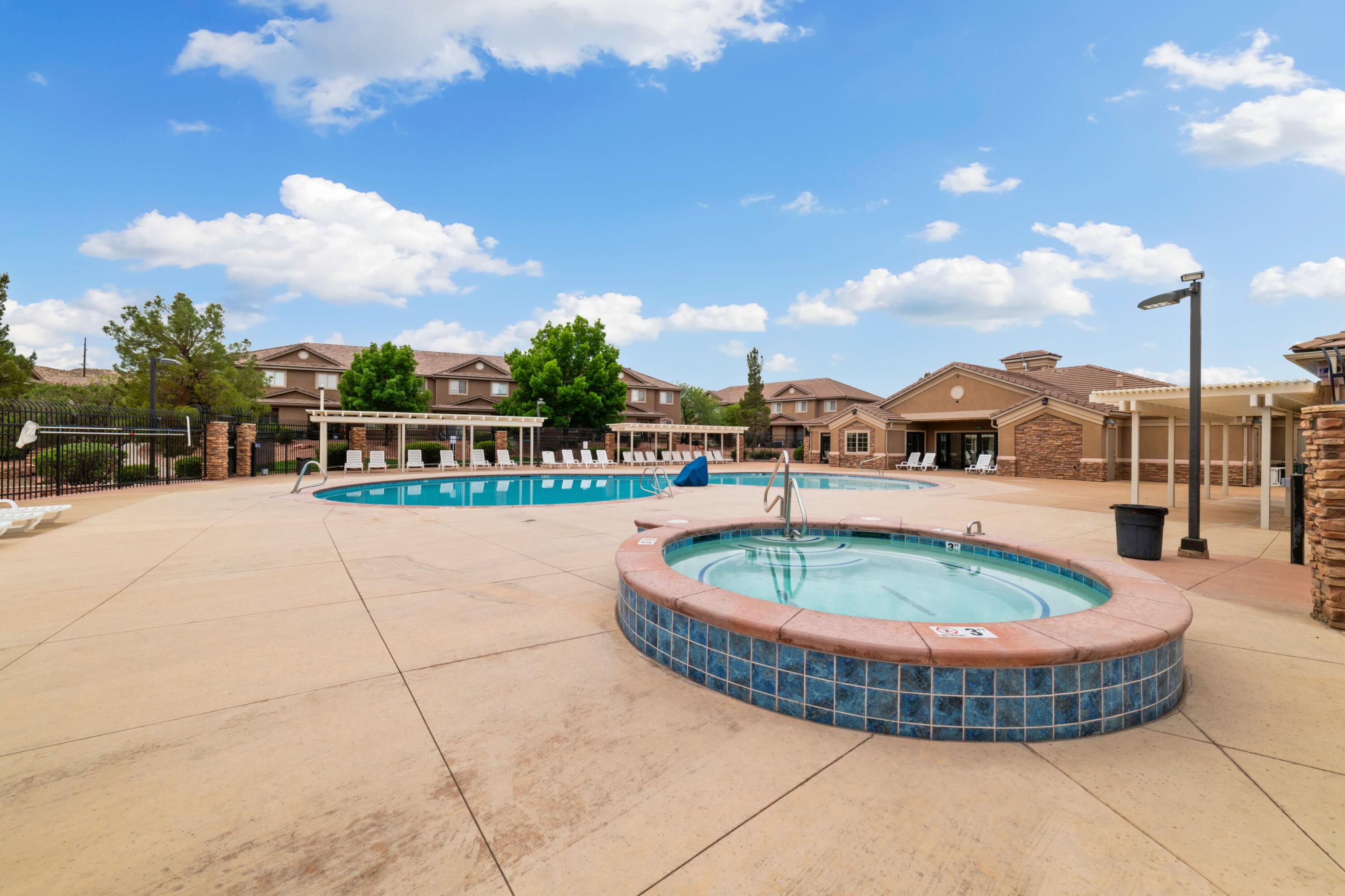 HIDDEN VALLEY TOWN HOMES - Residential