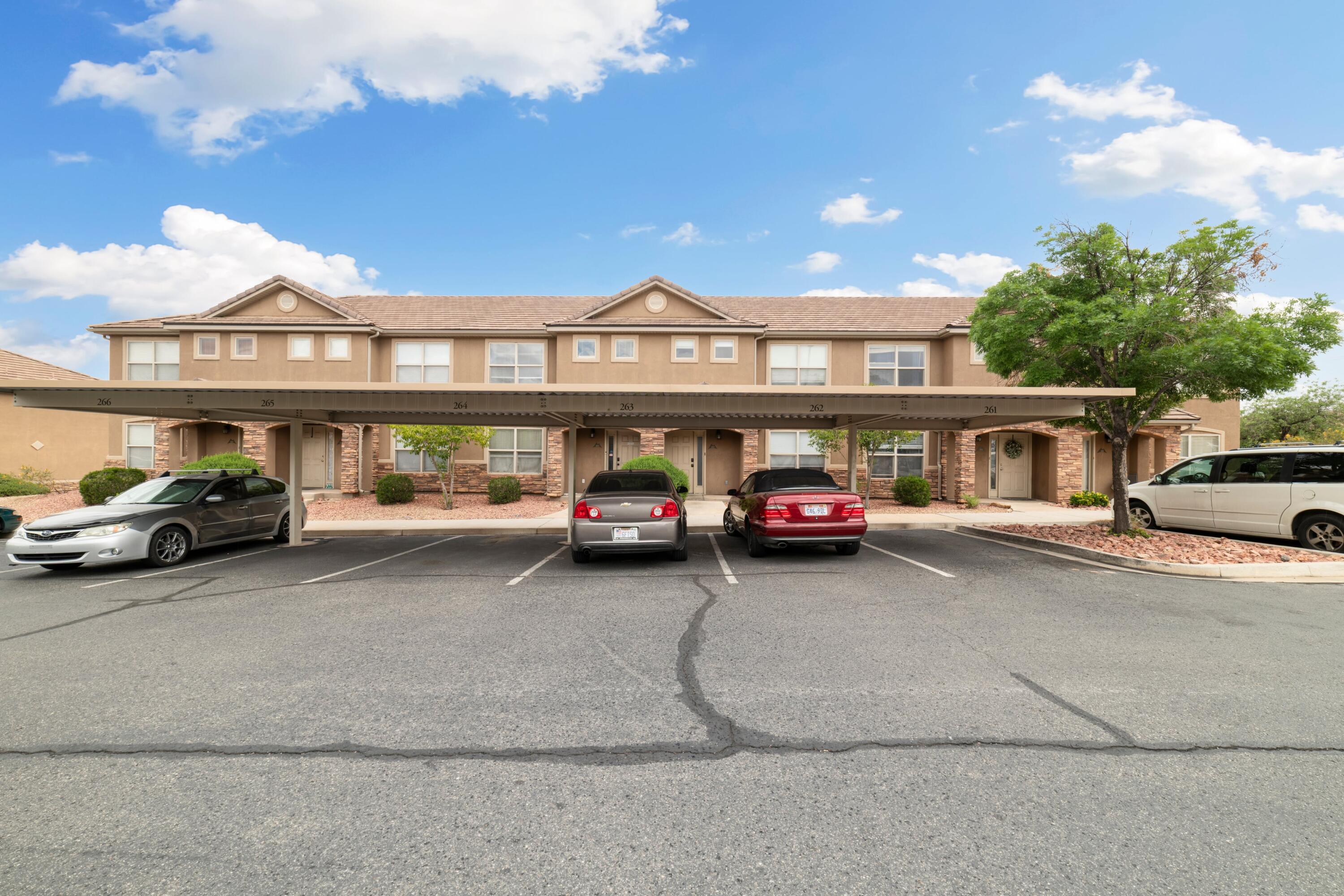 HIDDEN VALLEY TOWN HOMES - Residential