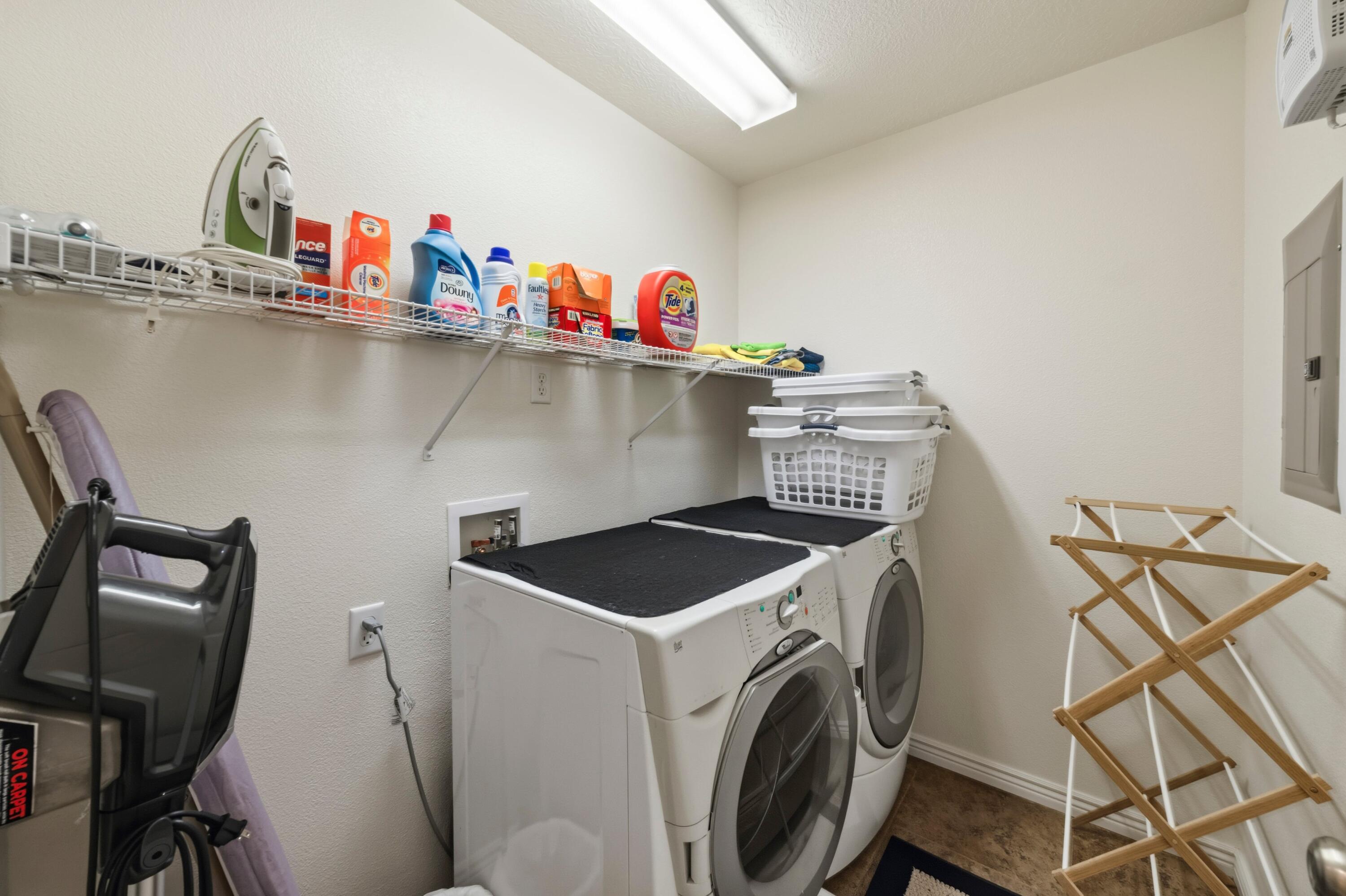 HIDDEN VALLEY TOWN HOMES - Residential