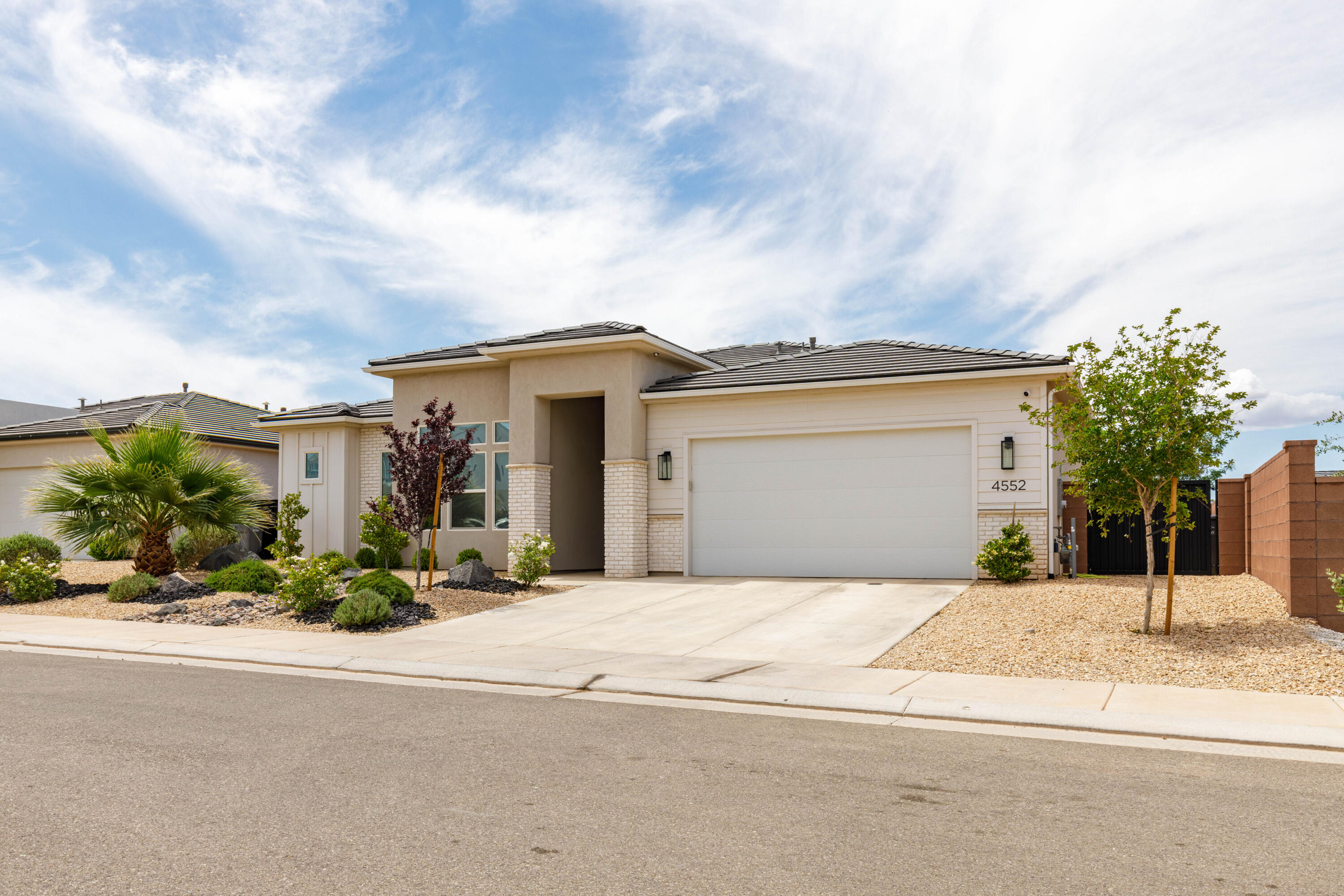 WARNER GATEWAY - Residential