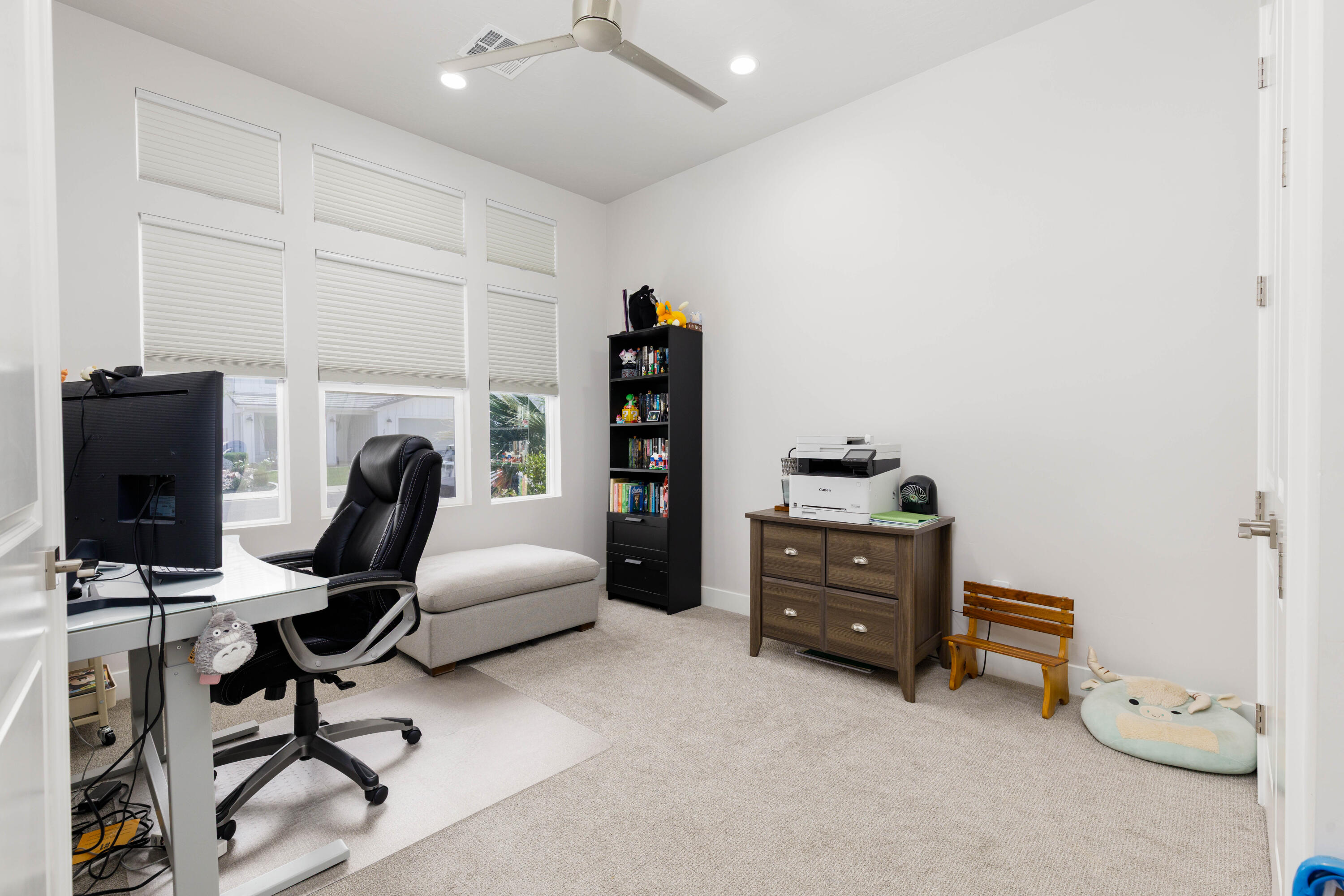 WARNER GATEWAY - Residential