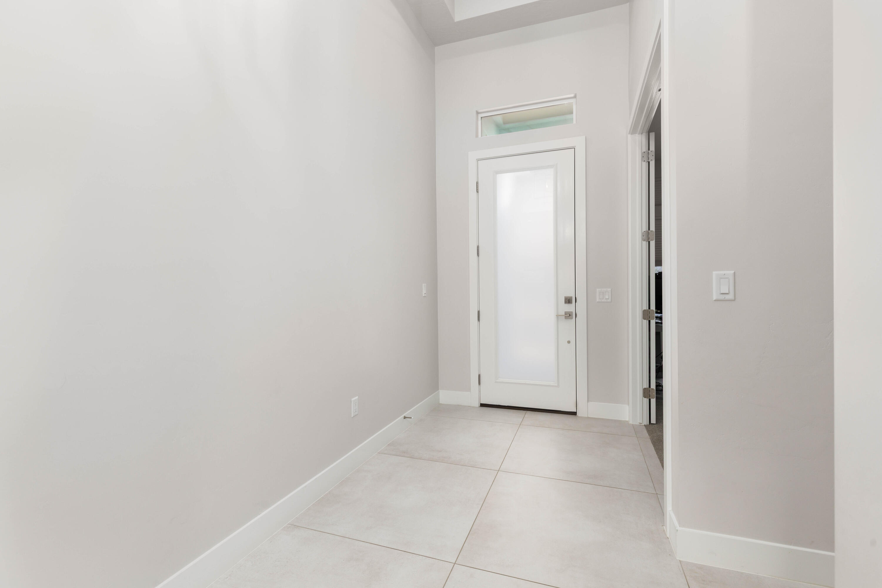 WARNER GATEWAY - Residential
