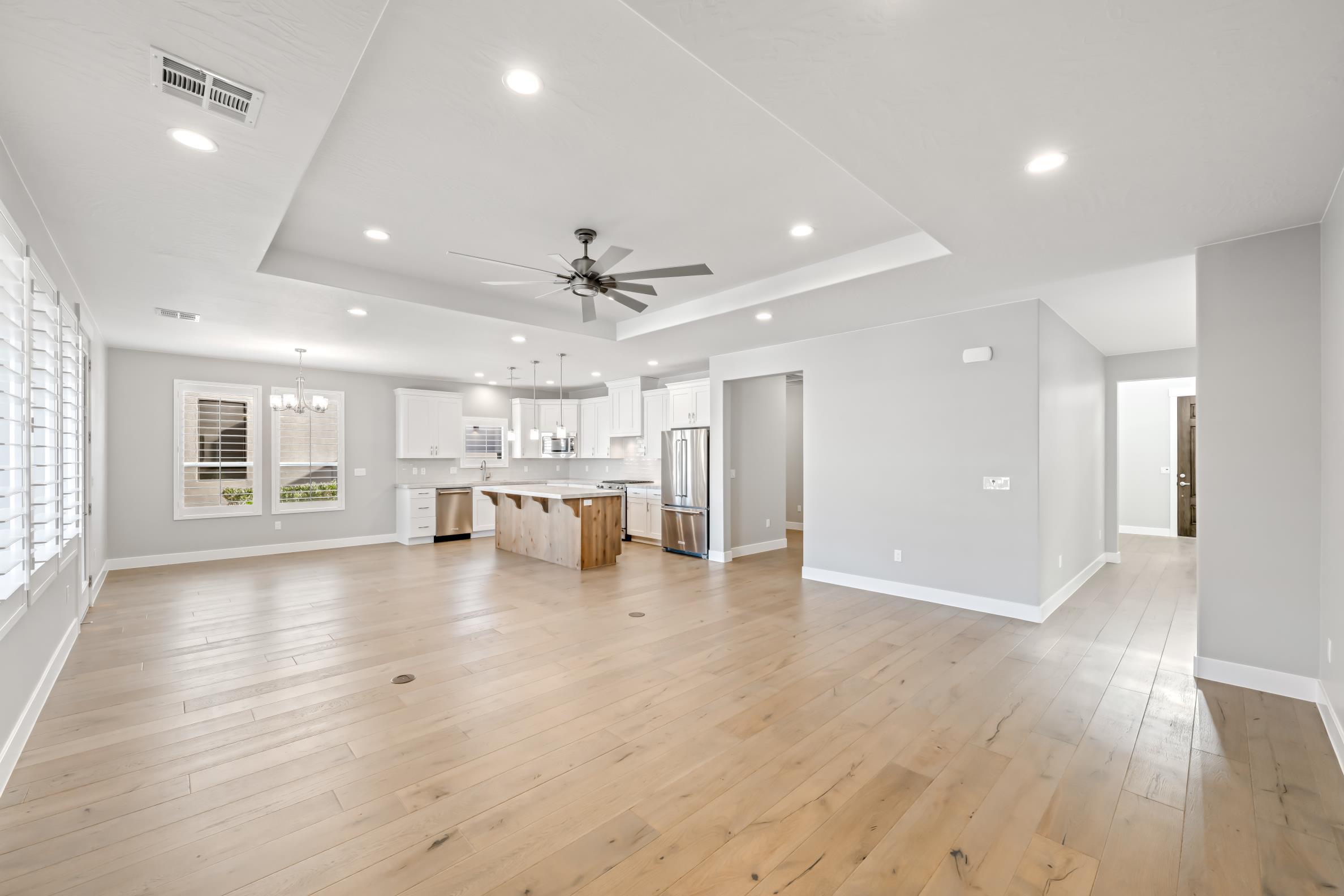 LEDGES OF ST GEORGE - Residential