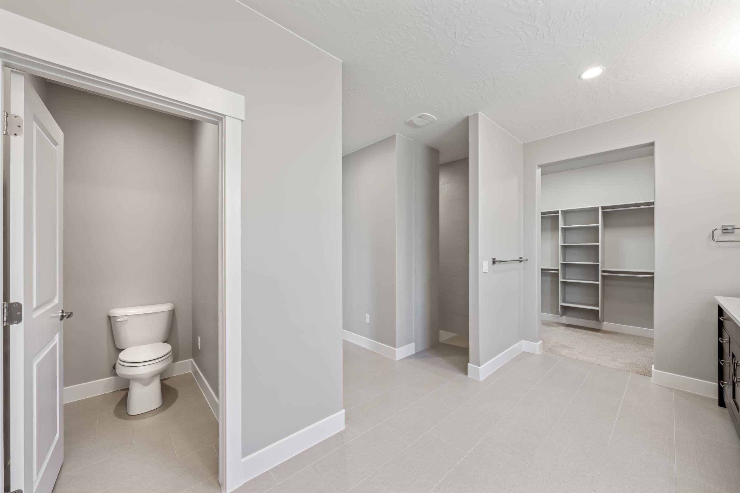 LEDGES OF ST GEORGE - Residential