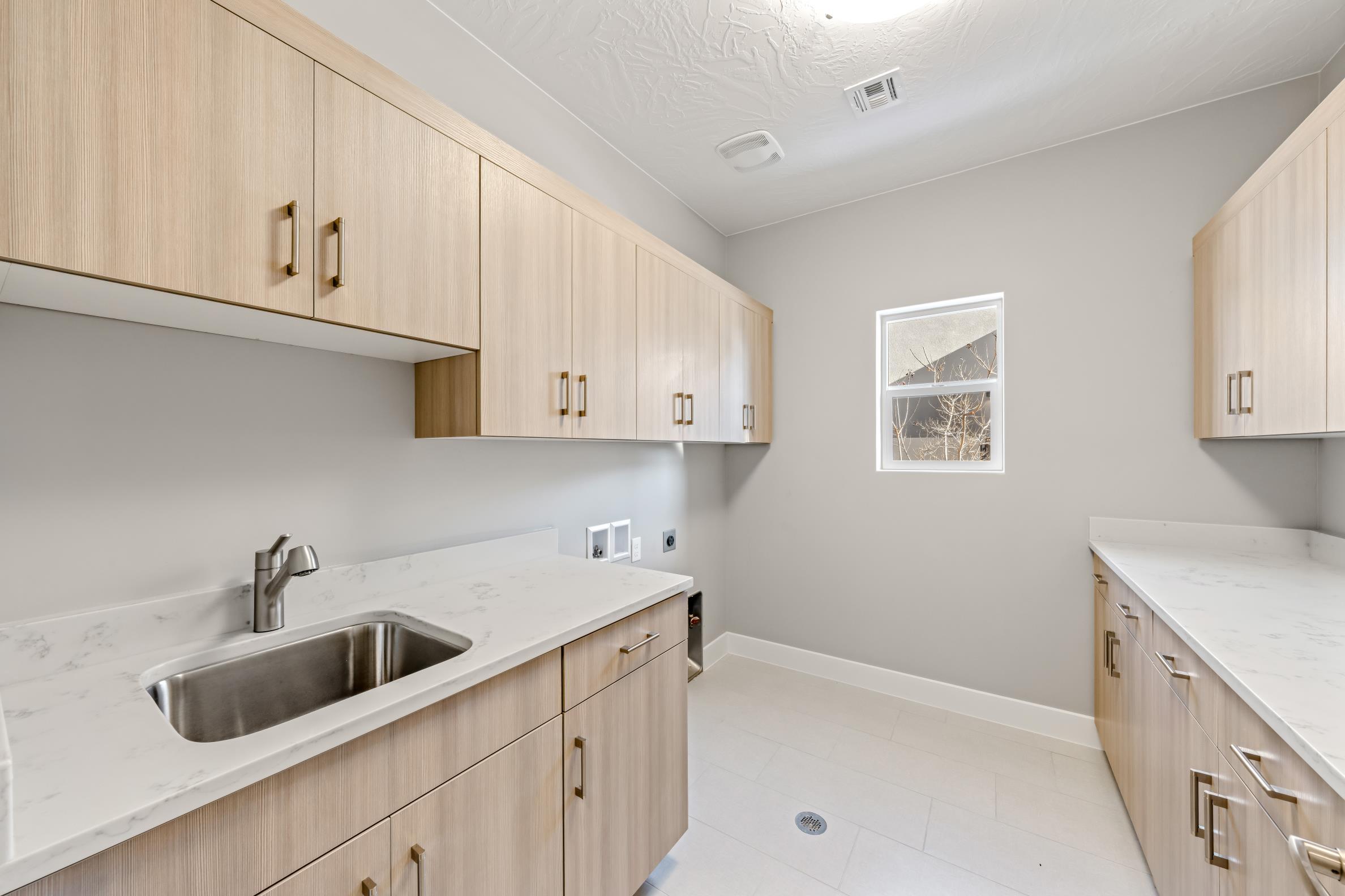 LEDGES OF ST GEORGE - Residential