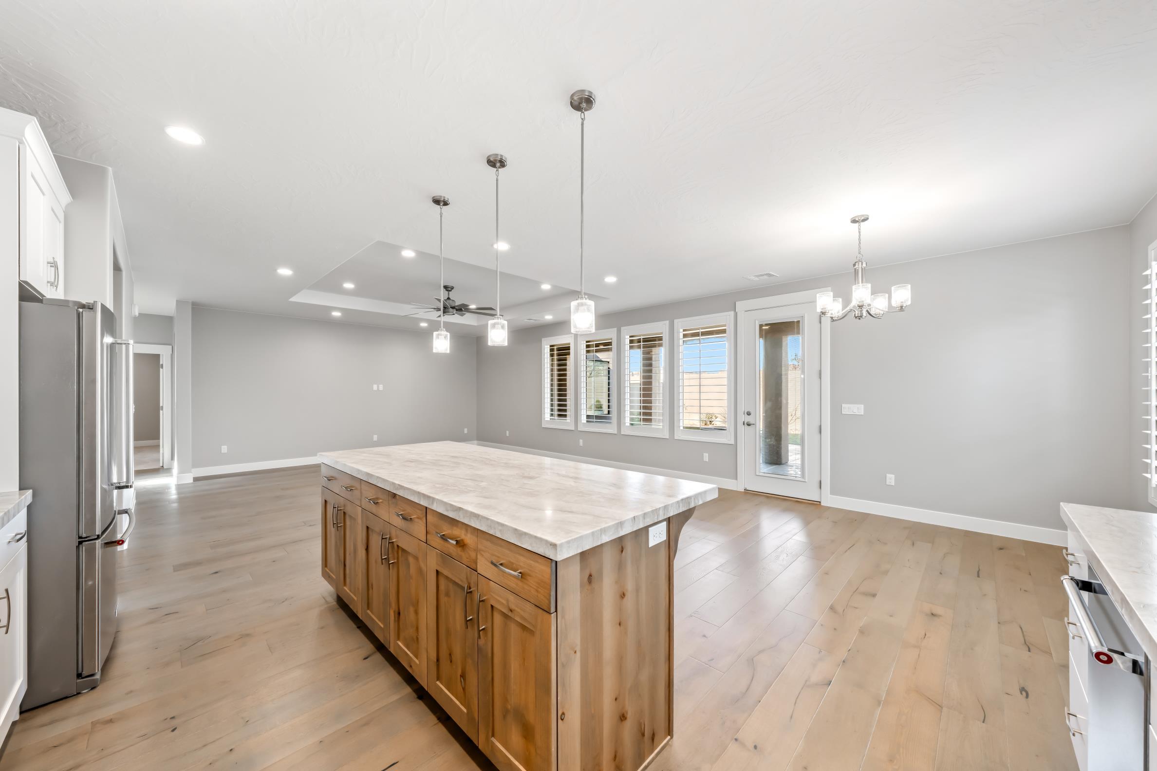 LEDGES OF ST GEORGE - Residential