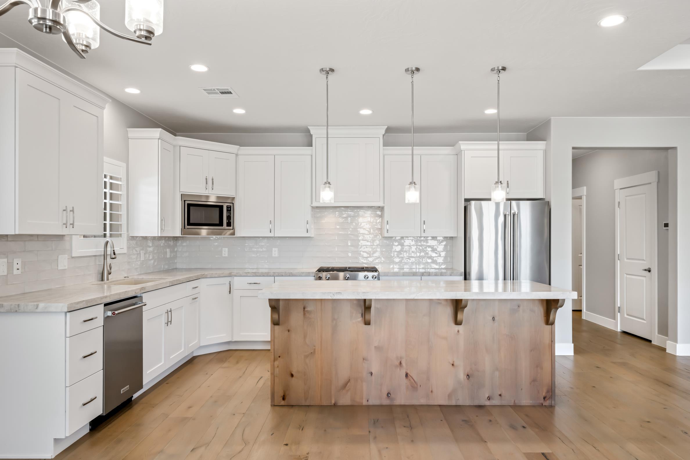 LEDGES OF ST GEORGE - Residential