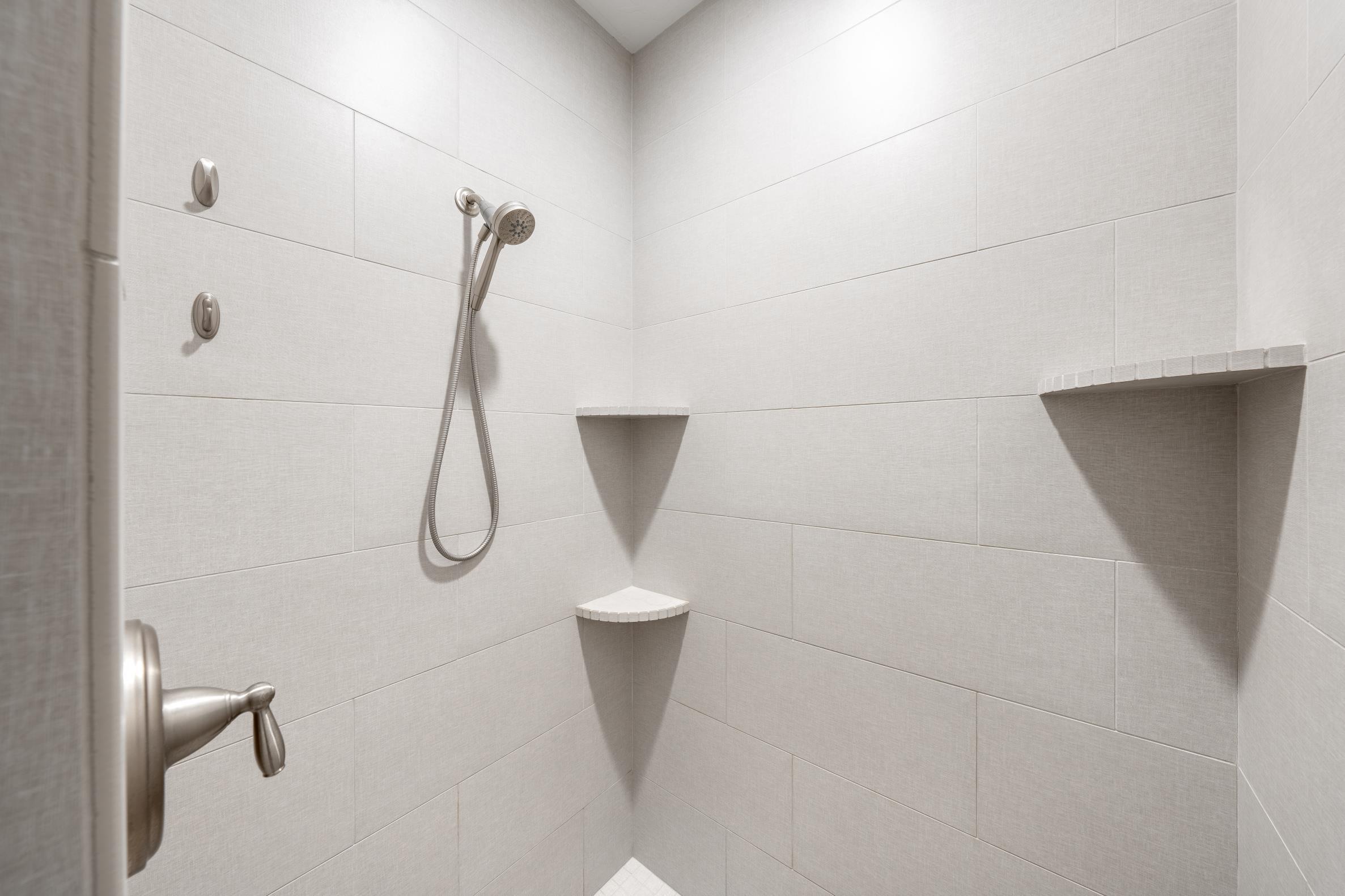 LEDGES OF ST GEORGE - Residential