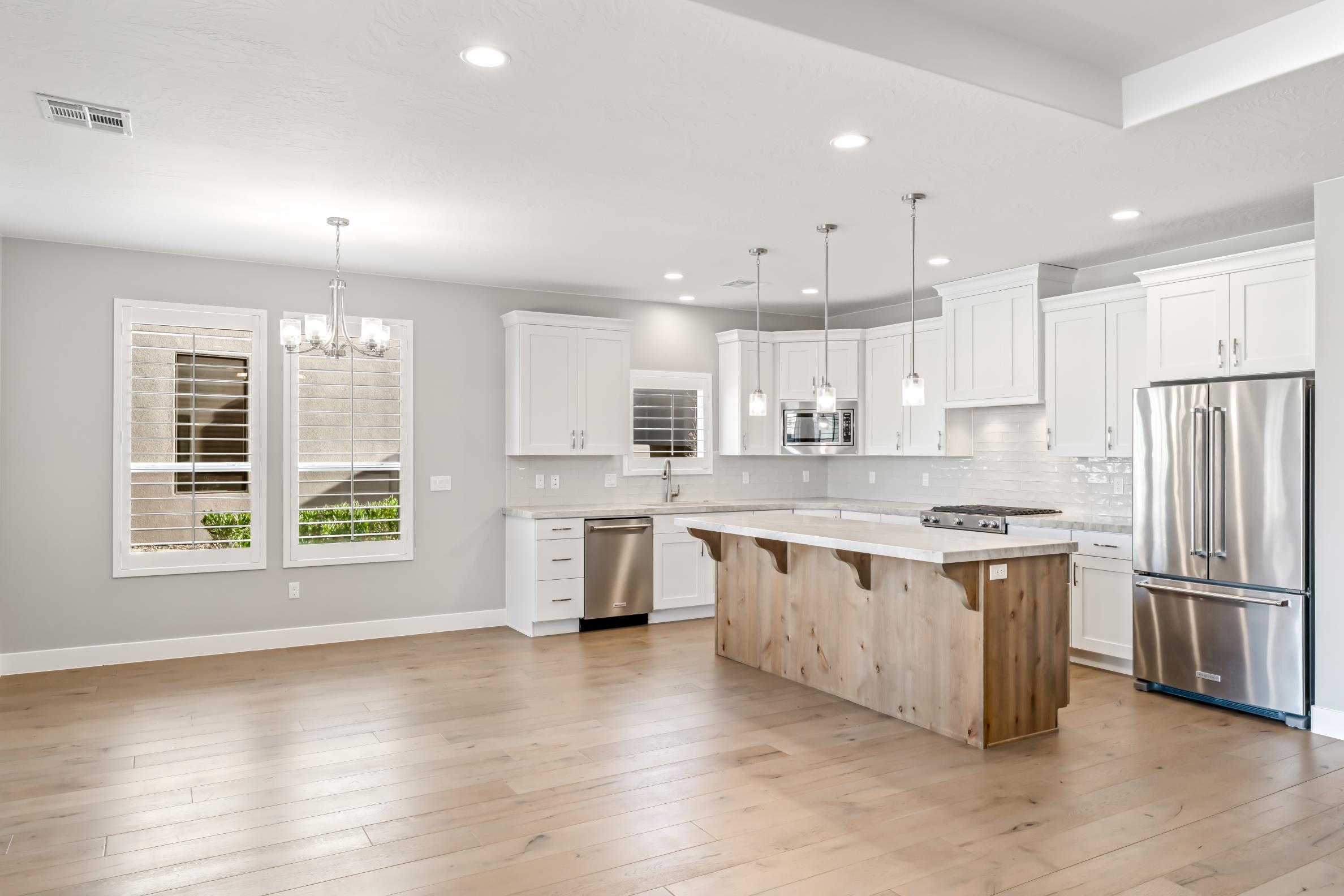 LEDGES OF ST GEORGE - Residential