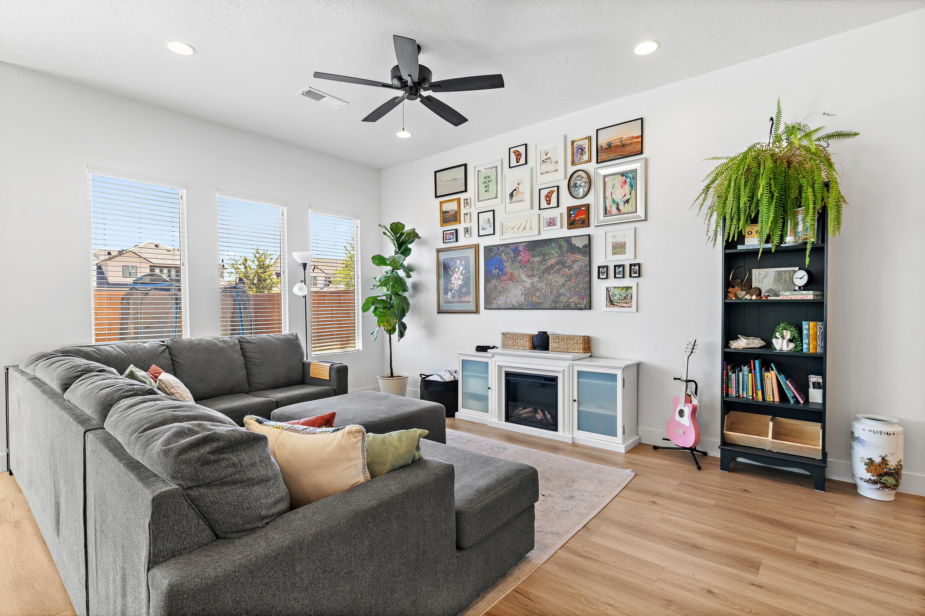 WOODLAND ESTATES TOWNHOMES - Residential