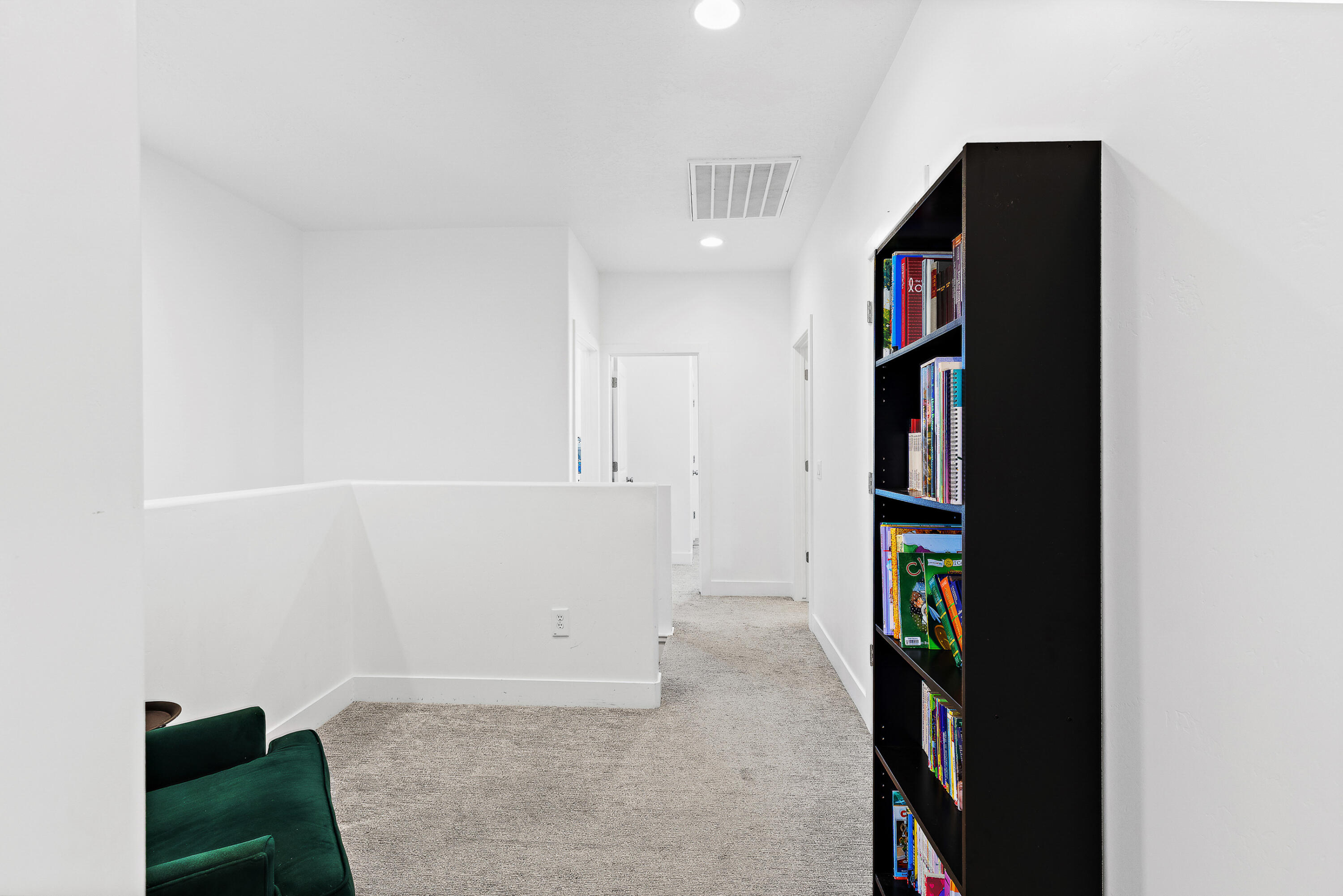 WOODLAND ESTATES TOWNHOMES - Residential