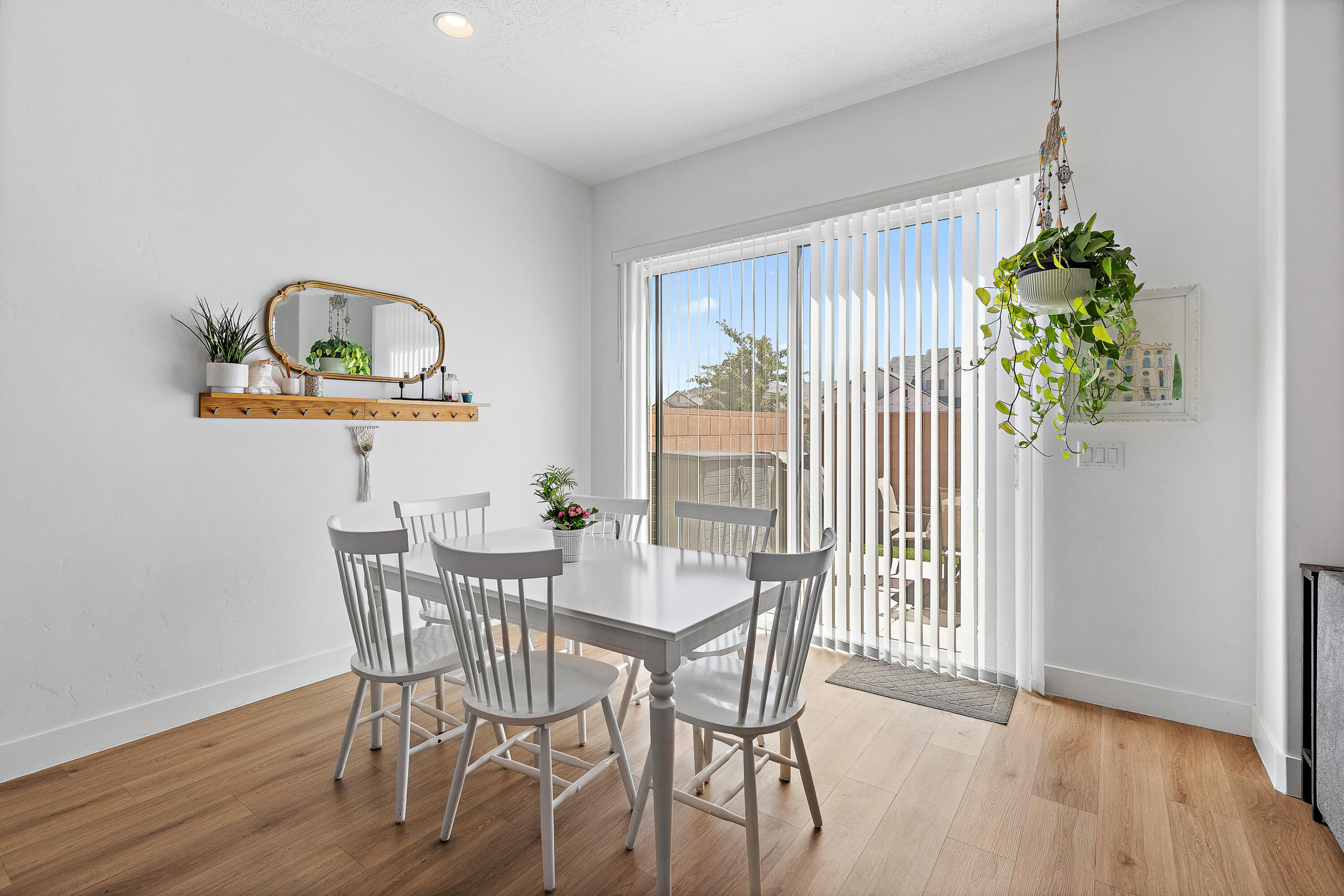 WOODLAND ESTATES TOWNHOMES - Residential