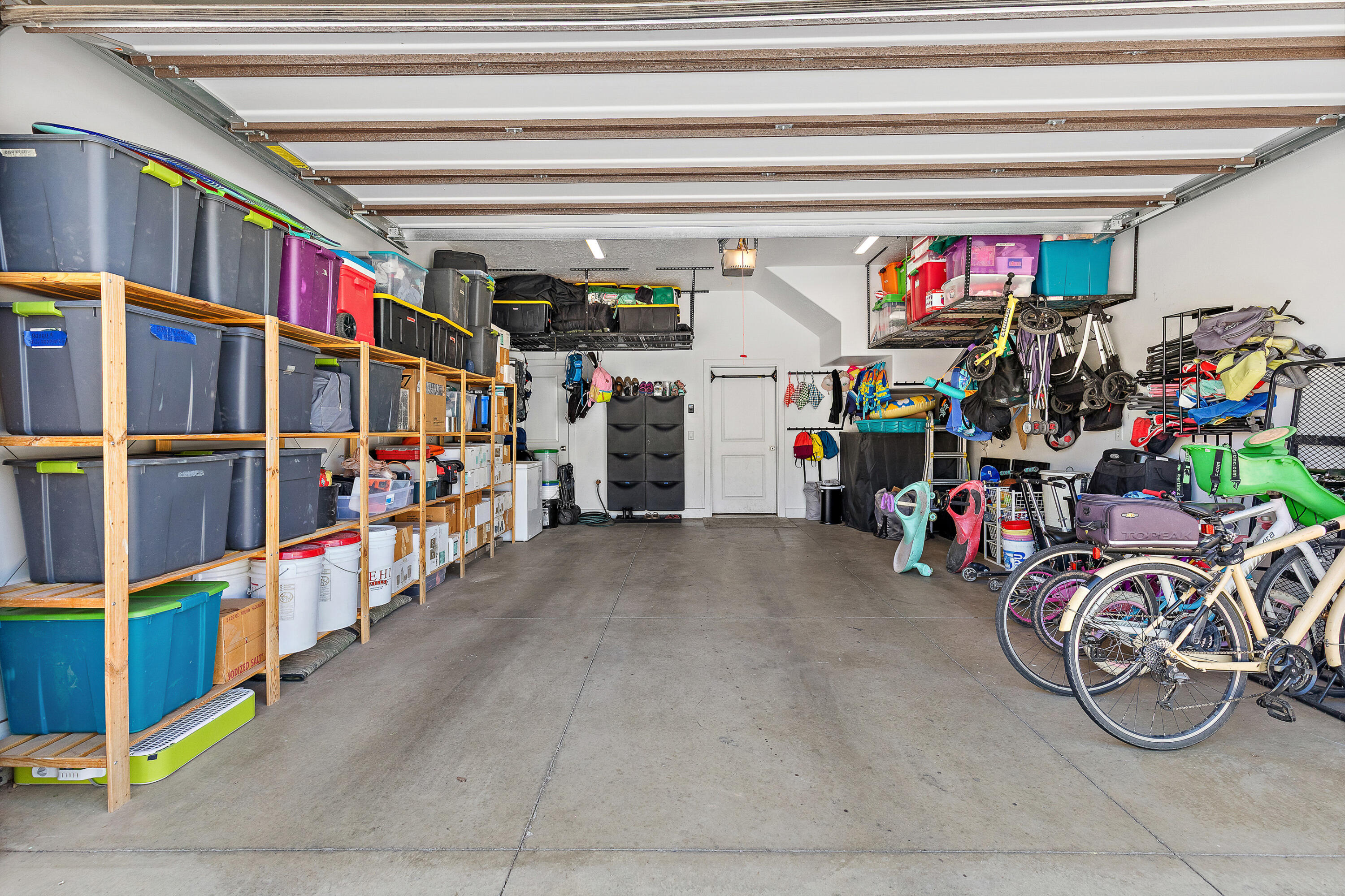 WOODLAND ESTATES TOWNHOMES - Residential