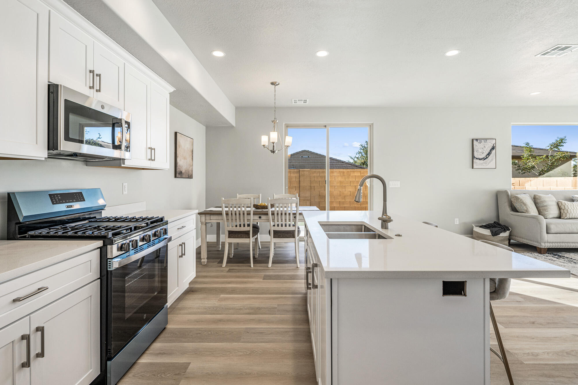 HURRICANE HOLLOW - Residential