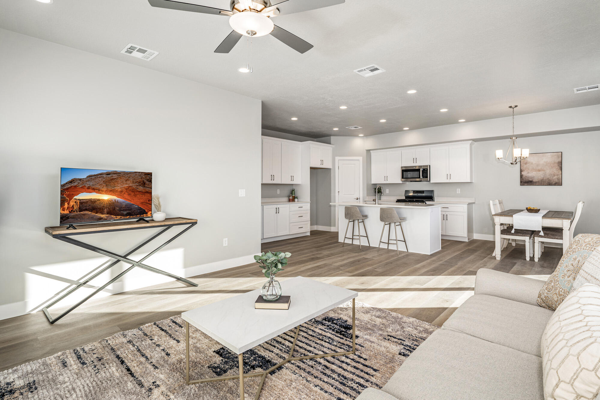 HURRICANE HOLLOW - Residential