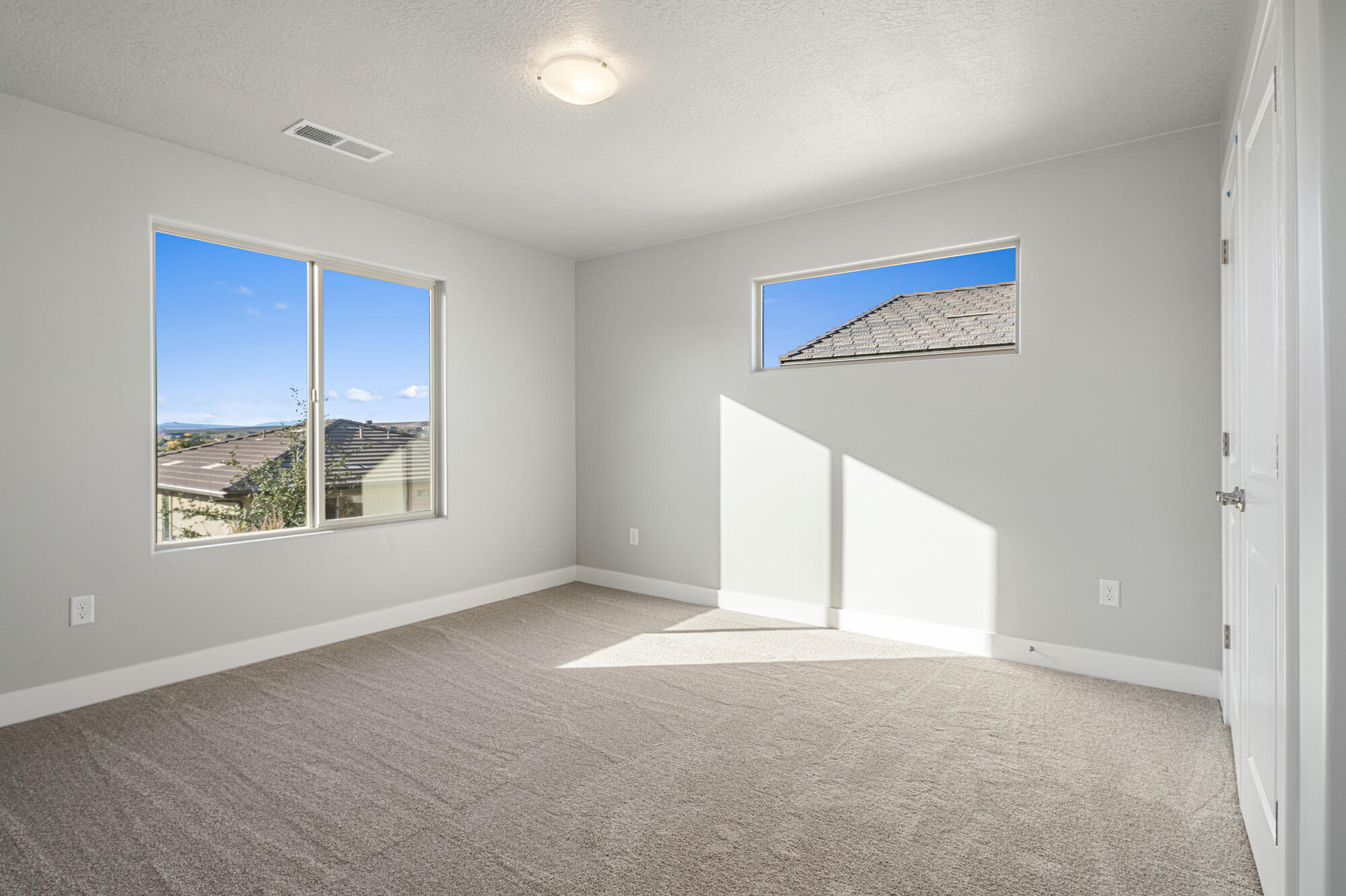 HURRICANE HOLLOW - Residential