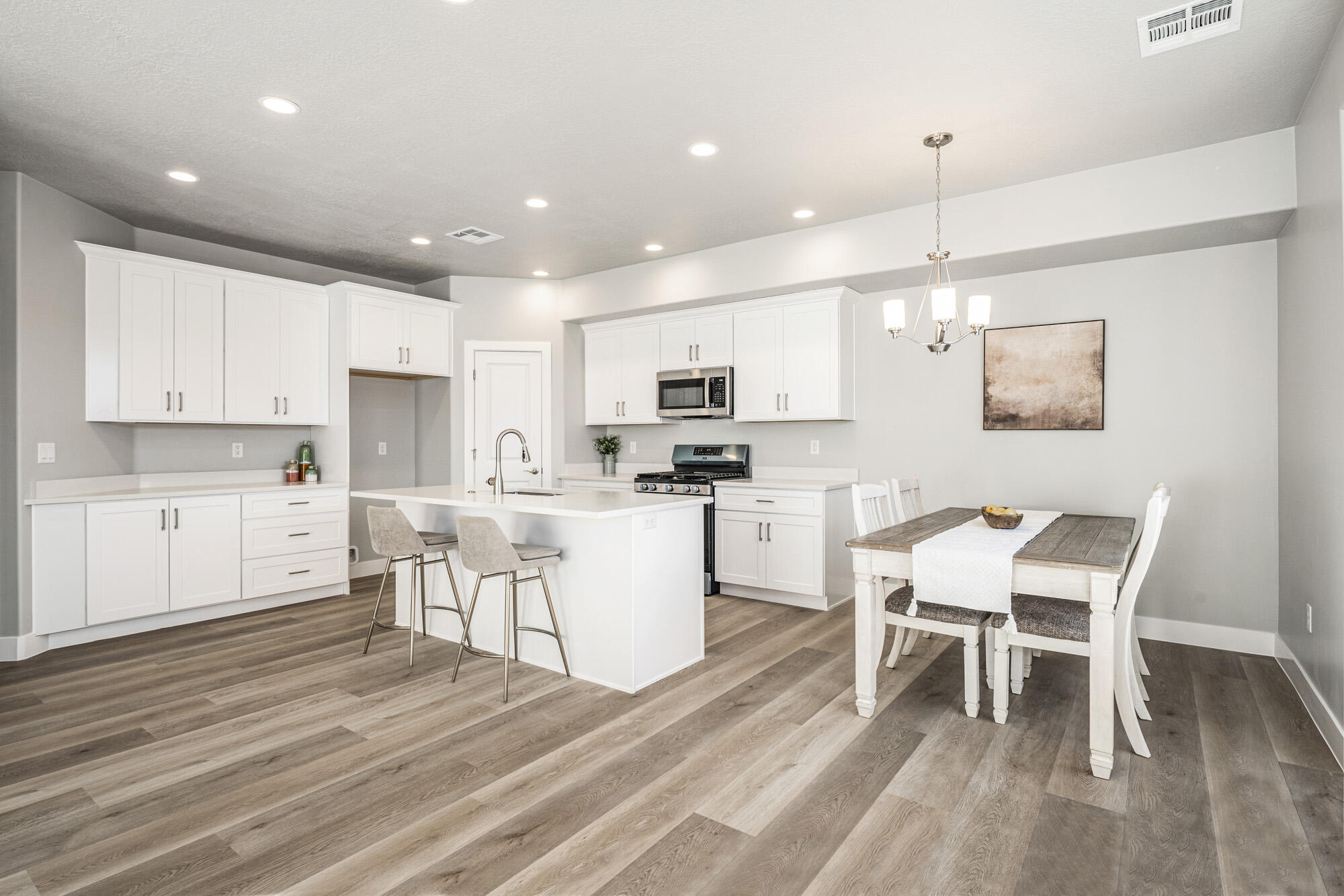 HURRICANE HOLLOW - Residential