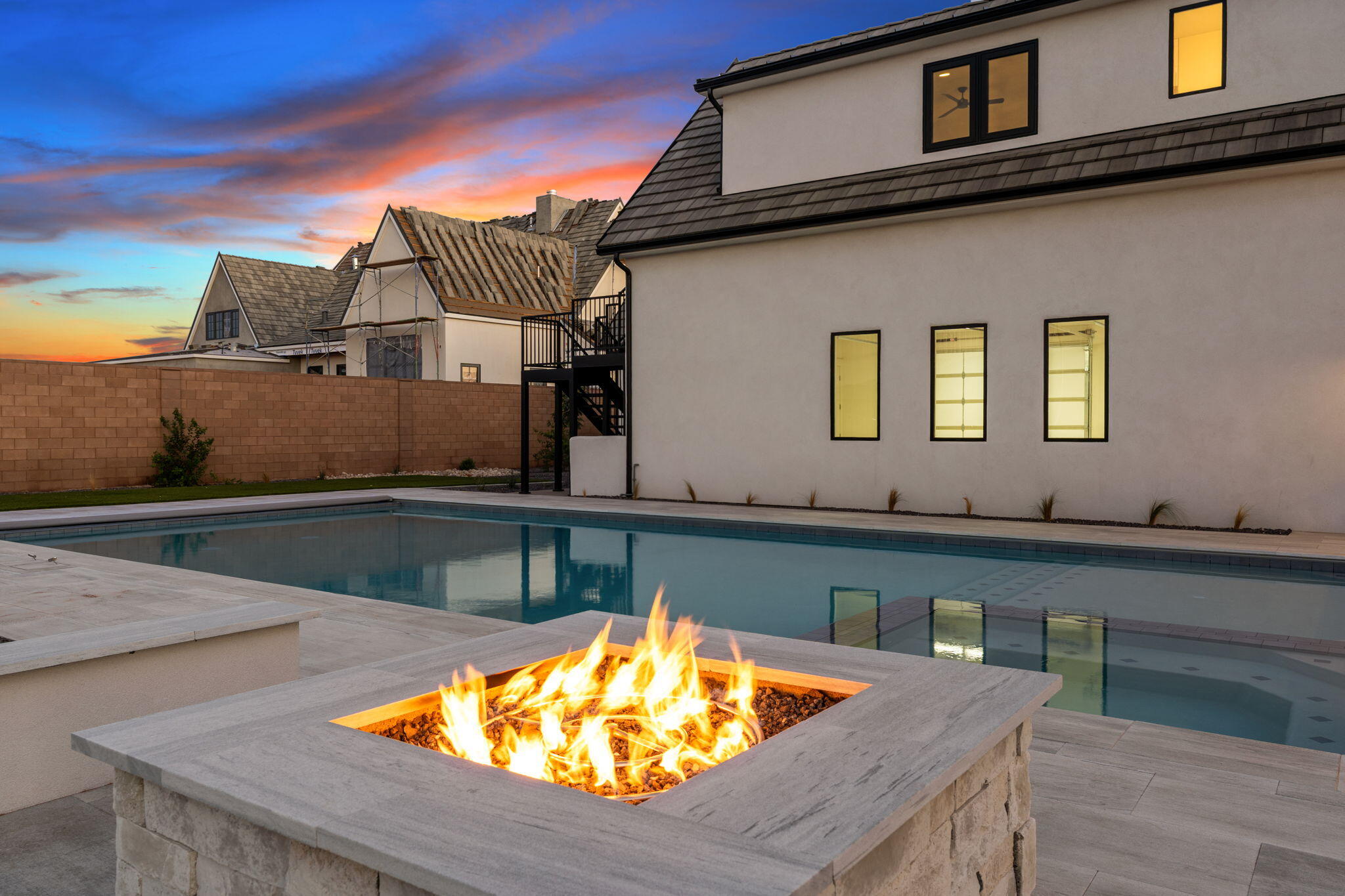 SUMMIT VIEW - Residential