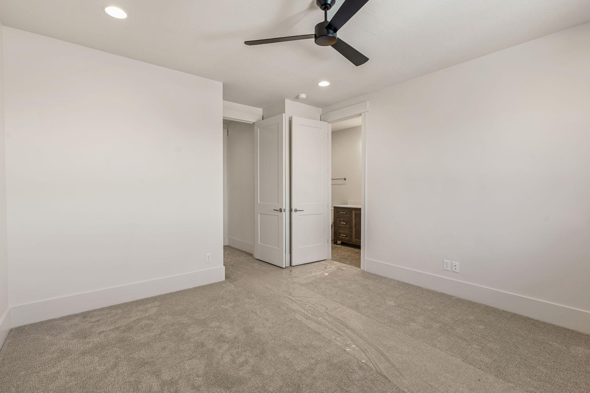 SUMMIT VIEW - Residential