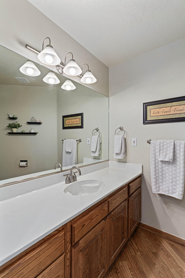 SKYLINE ESTATES - Residential