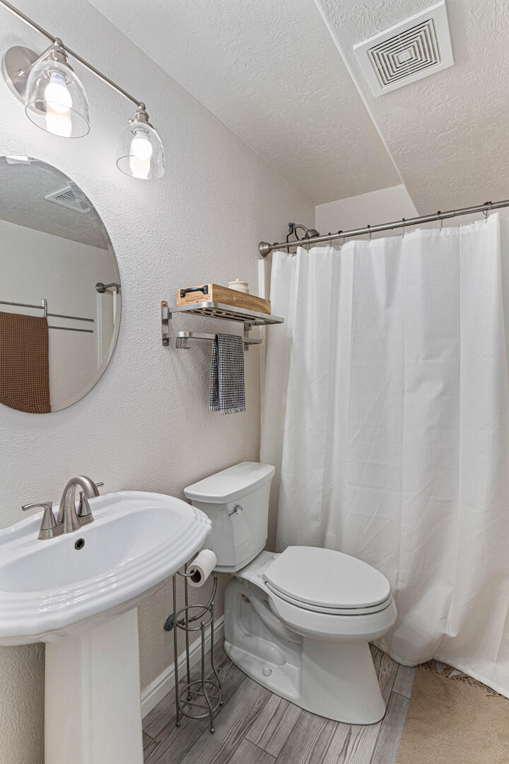 SKYLINE ESTATES - Residential