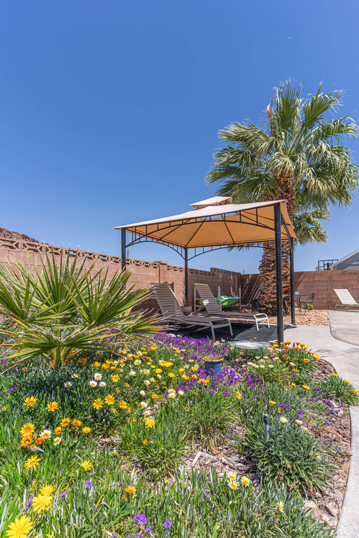 SKYLINE ESTATES - Residential