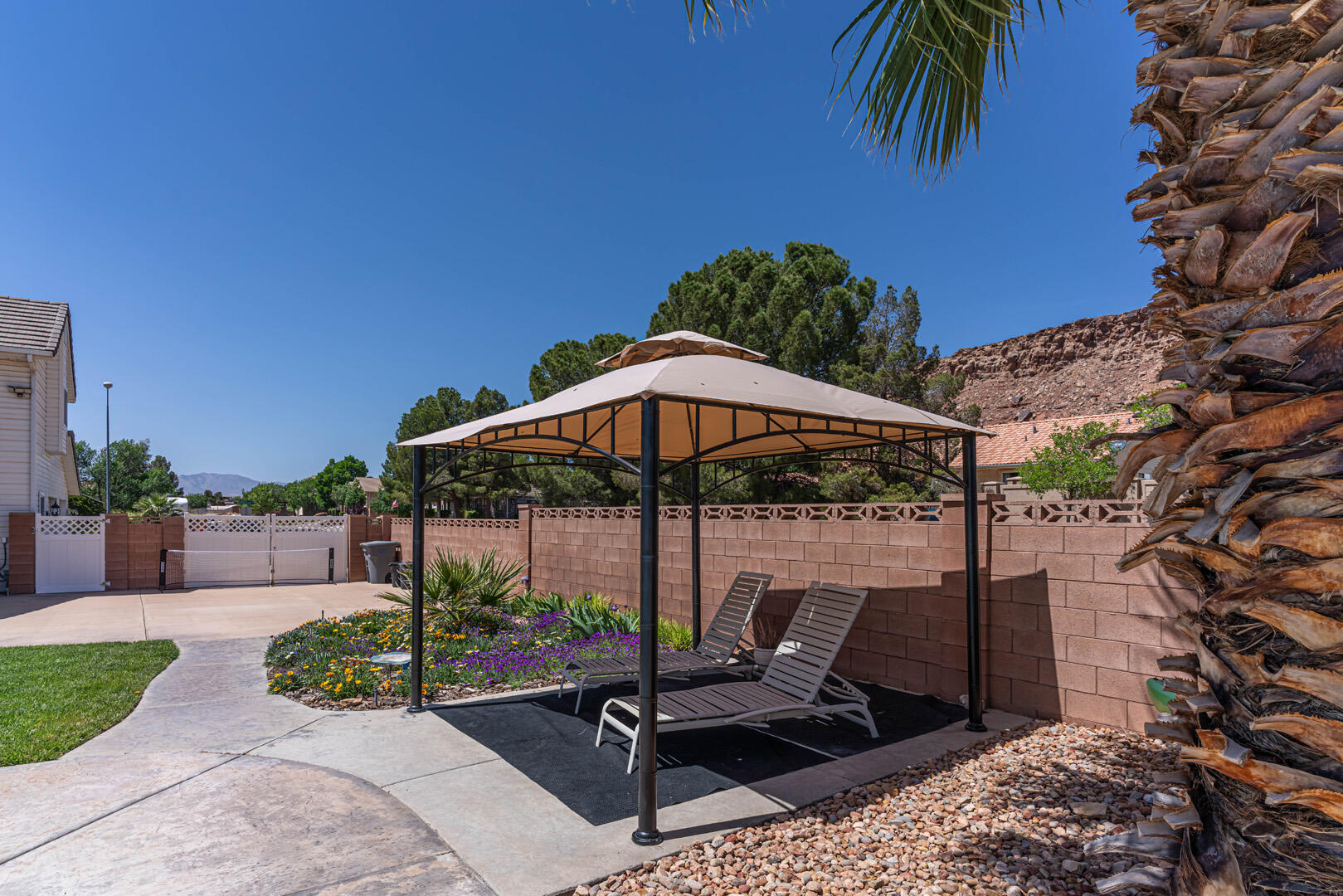 SKYLINE ESTATES - Residential
