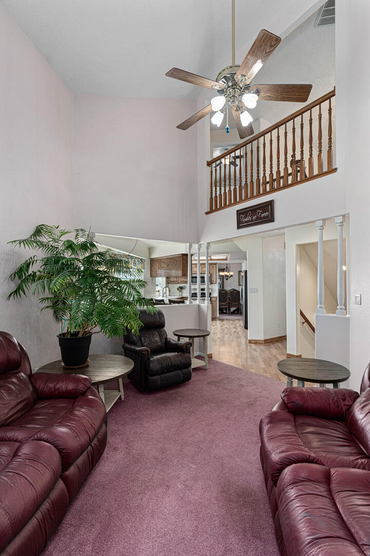 SKYLINE ESTATES - Residential