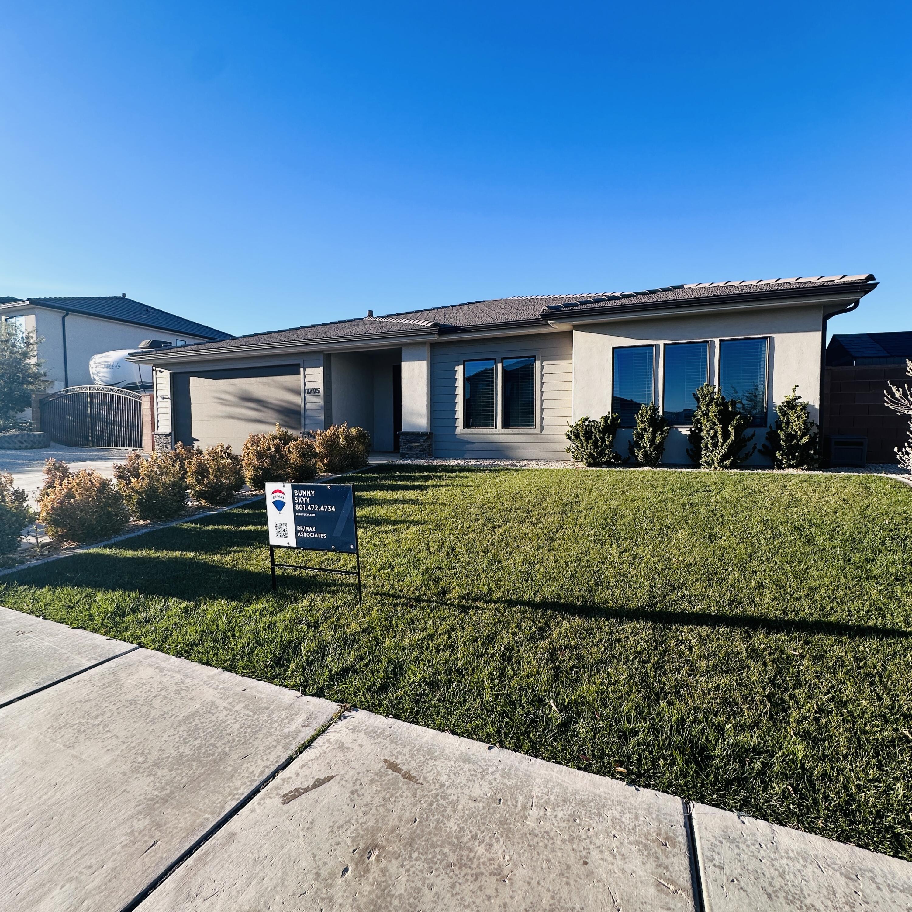 SAGE CANYON - Residential